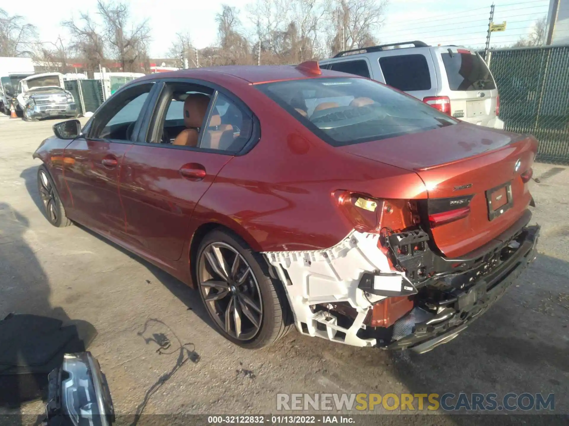 3 Photograph of a damaged car WBA5U9C0XLFH15105 BMW 3 SERIES 2020