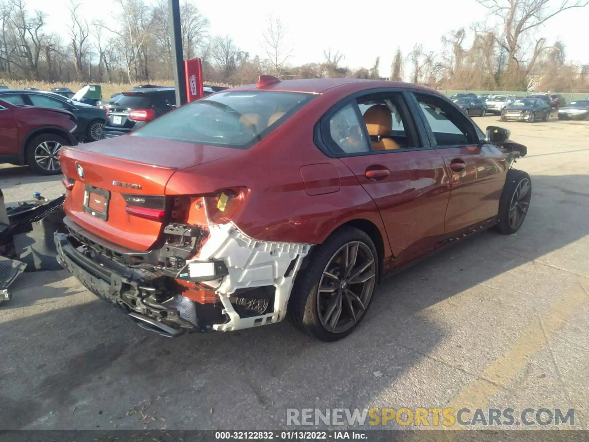 4 Photograph of a damaged car WBA5U9C0XLFH15105 BMW 3 SERIES 2020