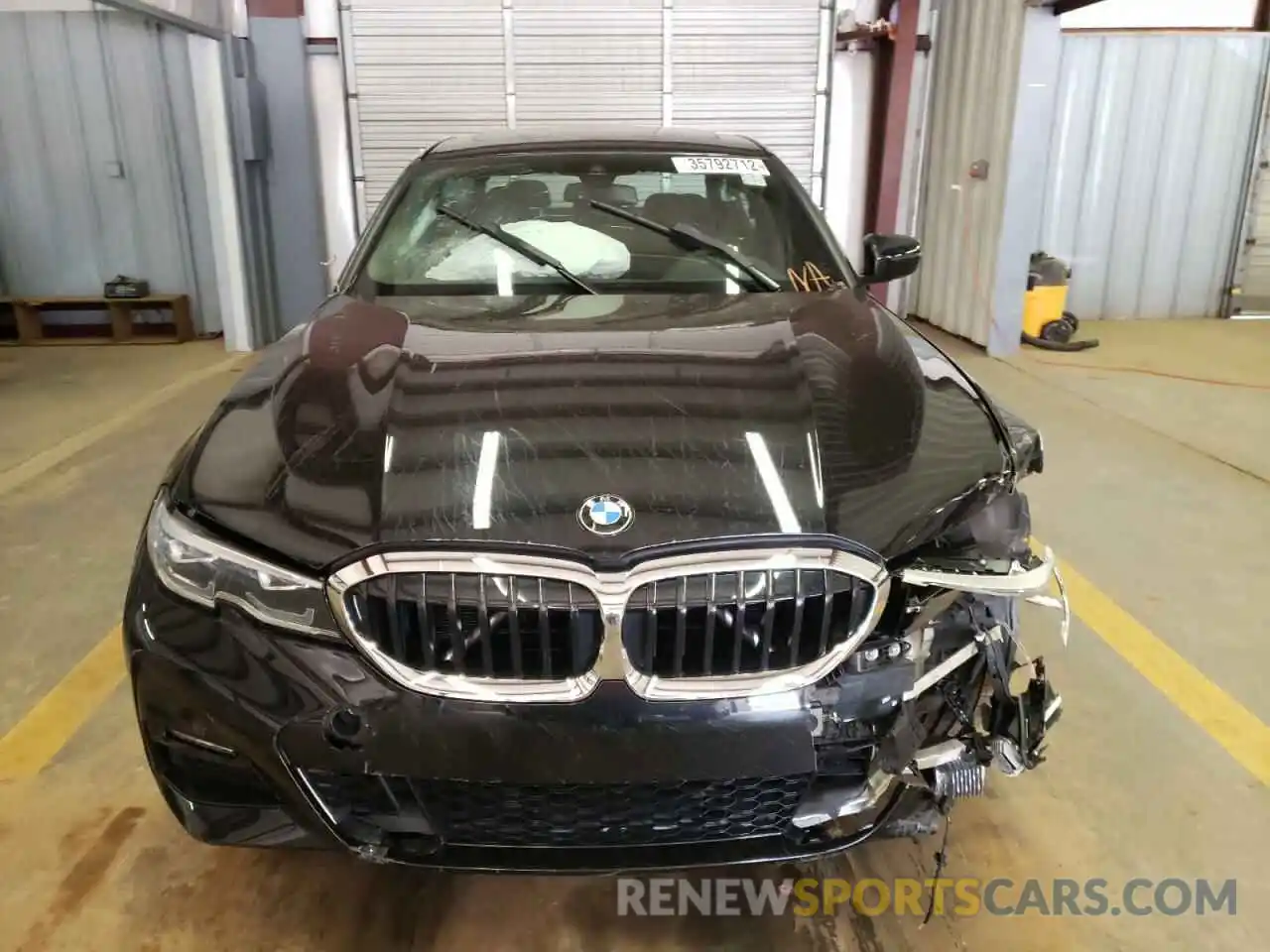 9 Фотография поврежденного автомобиля 3MW5P7J00M8B39367 BMW 3 SERIES 2021