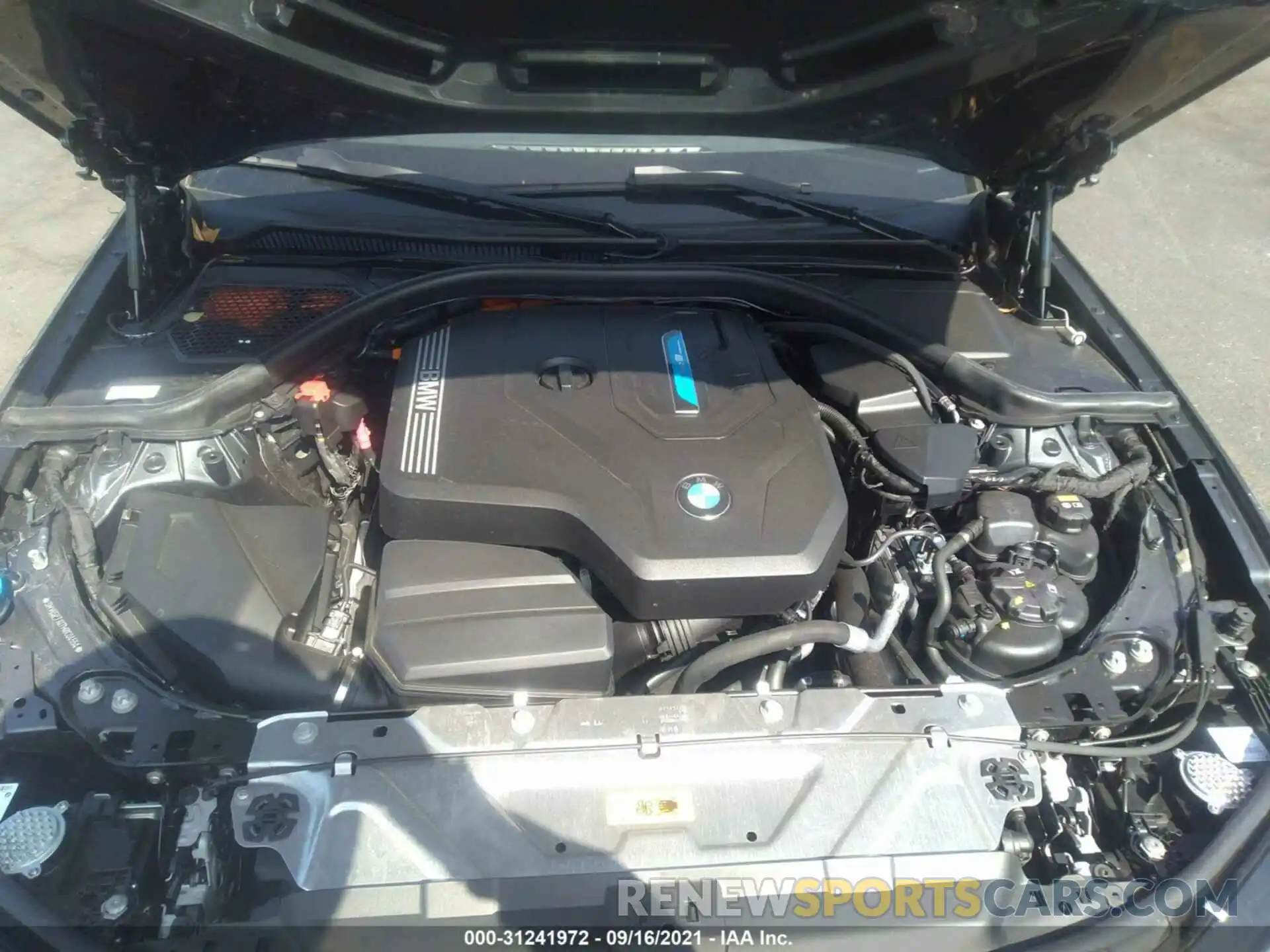 10 Фотография поврежденного автомобиля 3MW5P7J07M8C04554 BMW 3 SERIES 2021