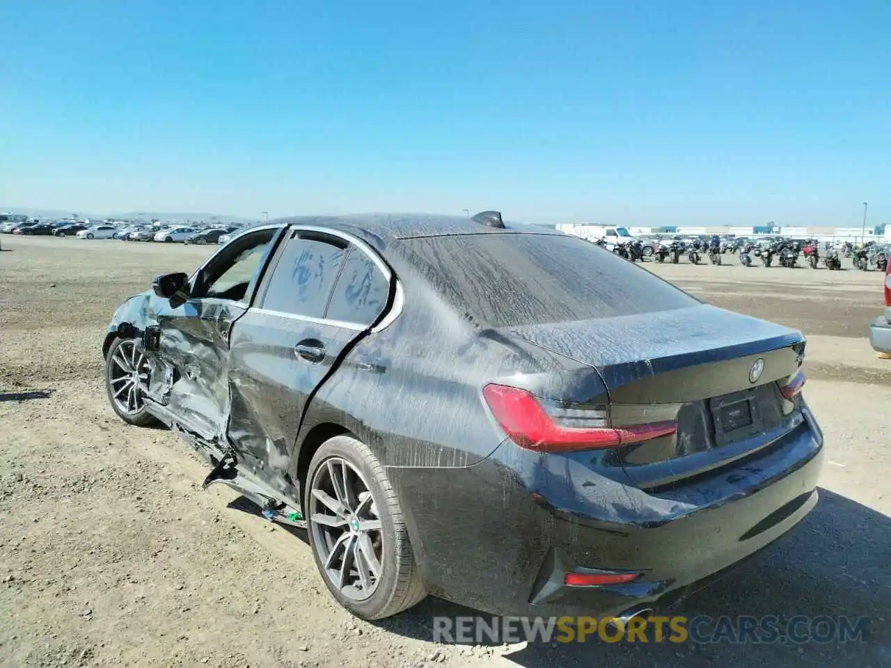 3 Photograph of a damaged car 3MW5P7J08M8B98070 BMW 3 SERIES 2021