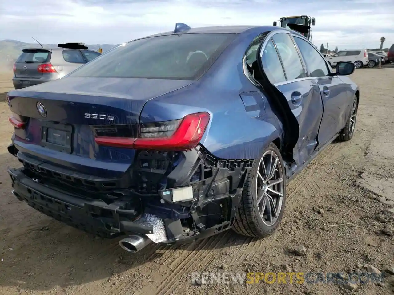 4 Photograph of a damaged car 3MW5P9J03M8B96870 BMW 3 SERIES 2021