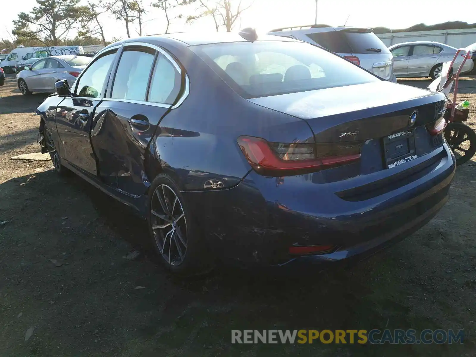 3 Photograph of a damaged car 3MW5P9J05M8B64356 BMW 3 SERIES 2021