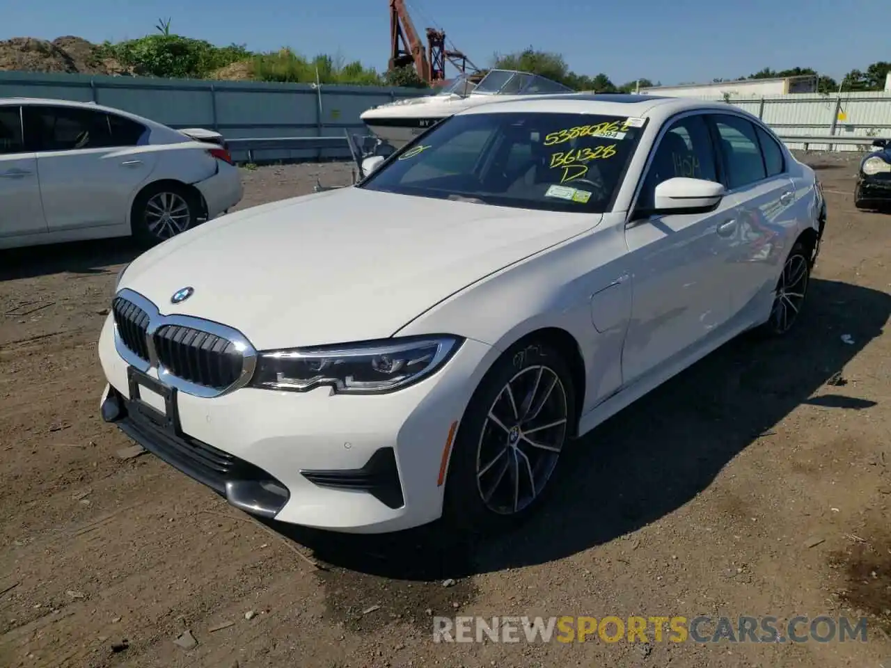 2 Photograph of a damaged car 3MW5P9J07M8B61328 BMW 3 SERIES 2021