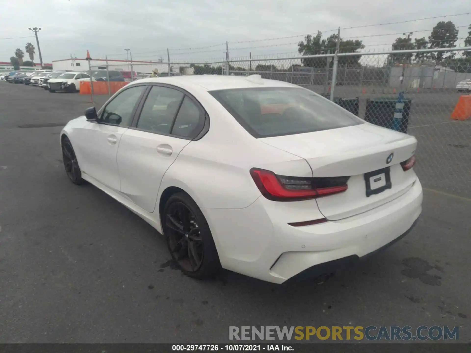 3 Photograph of a damaged car 3MW5R1J00M8B51428 BMW 3 SERIES 2021