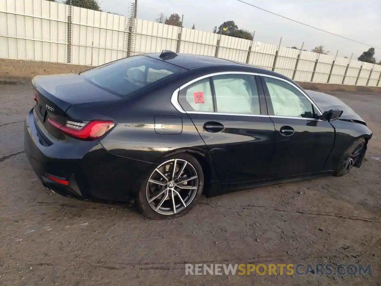 3 Photograph of a damaged car 3MW5R1J00M8B70027 BMW 3 SERIES 2021