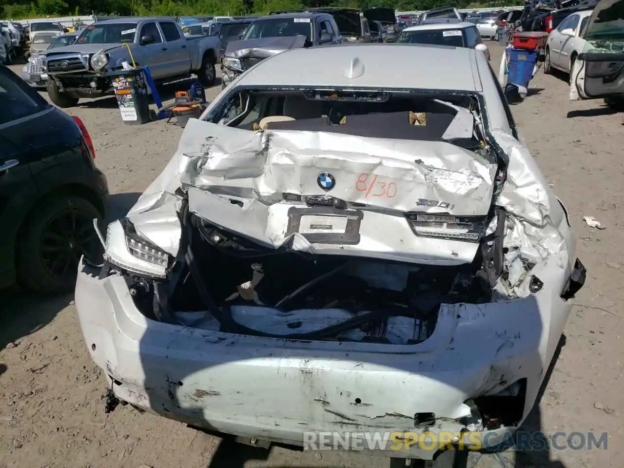 9 Photograph of a damaged car 3MW5R1J00M8C07108 BMW 3 SERIES 2021