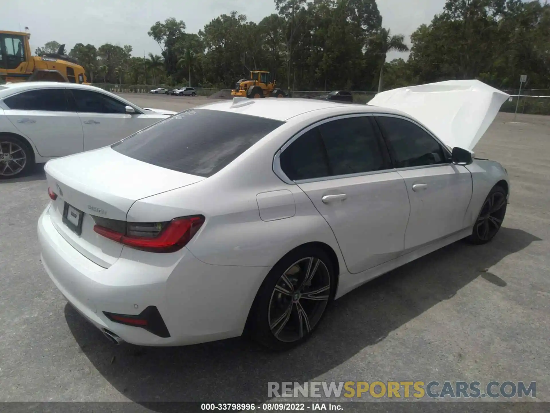 4 Photograph of a damaged car 3MW5R1J01M8B63720 BMW 3 SERIES 2021