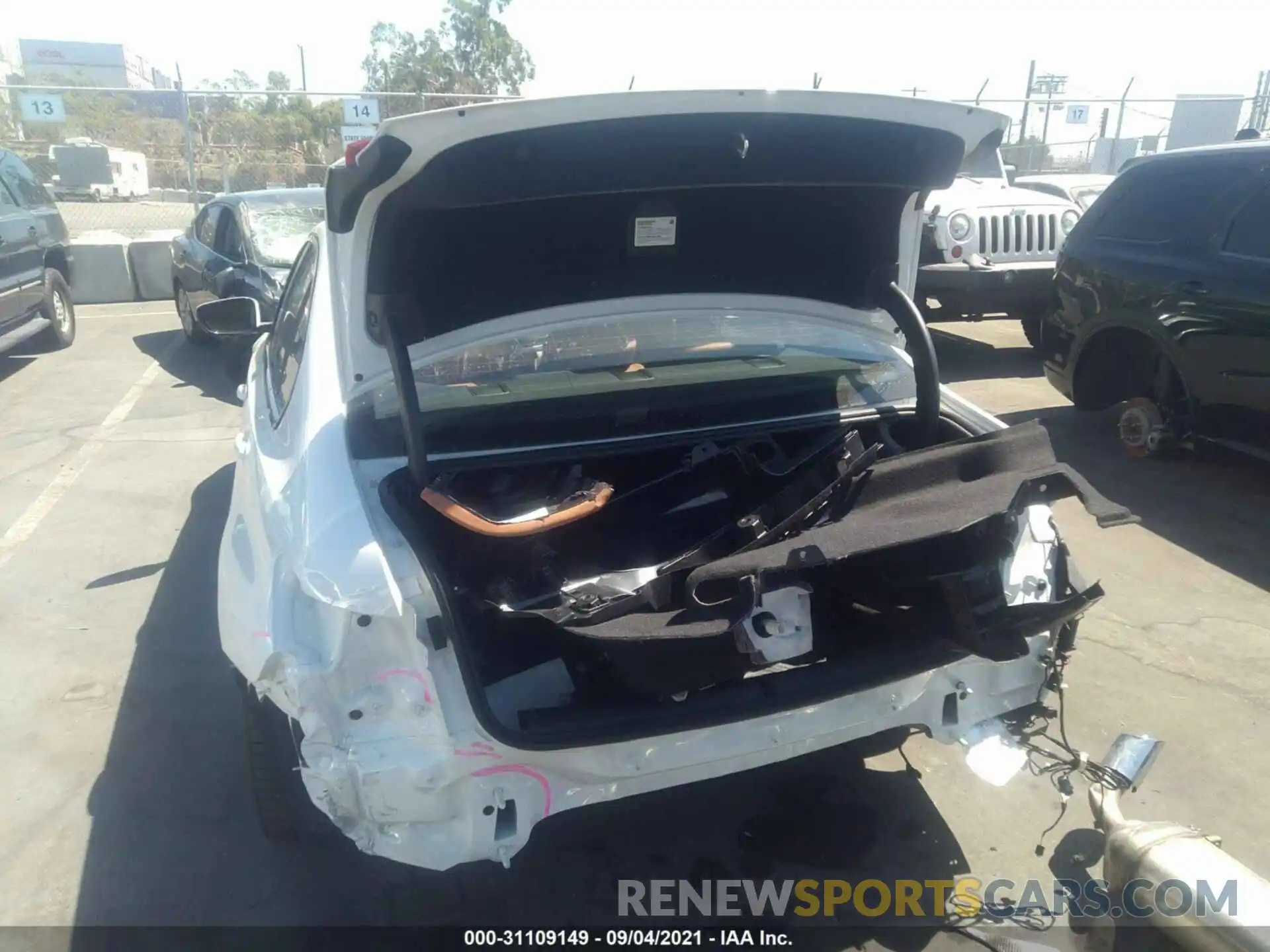 6 Photograph of a damaged car 3MW5R1J01M8B73177 BMW 3 SERIES 2021