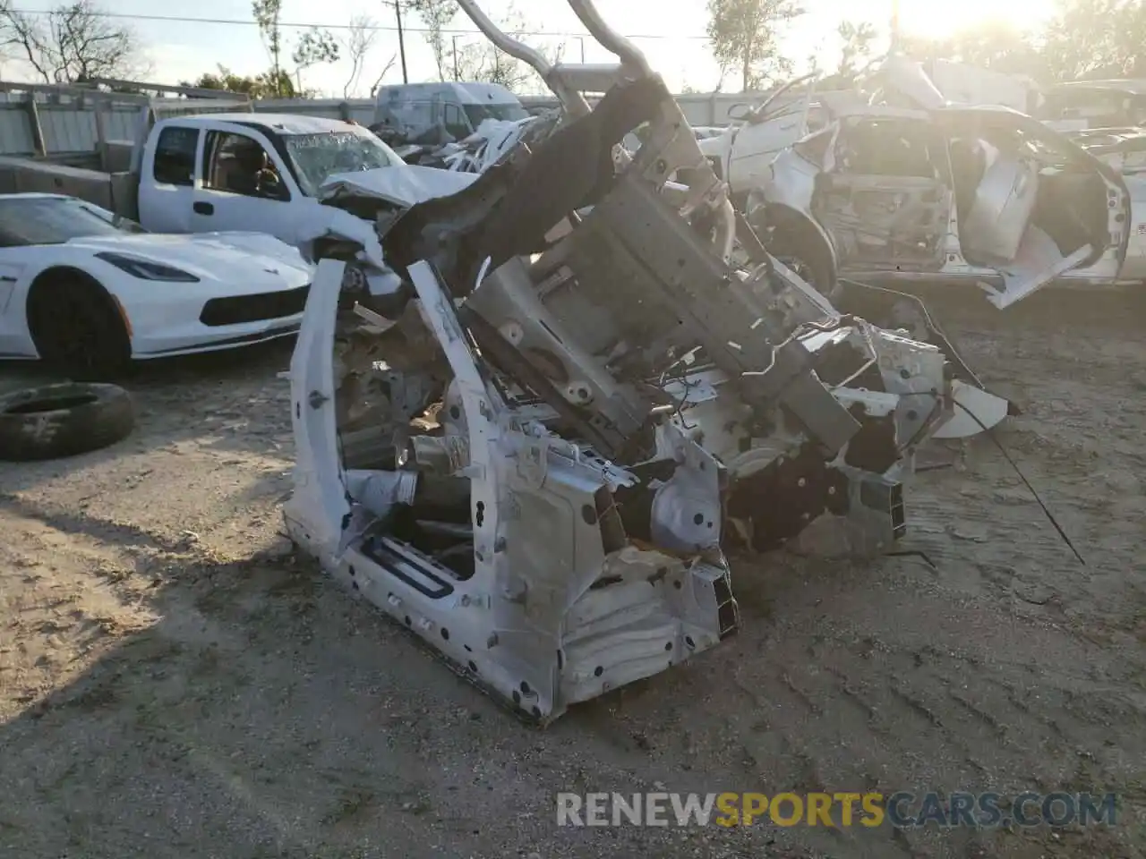 1 Photograph of a damaged car 3MW5R1J01M8B81358 BMW 3 SERIES 2021