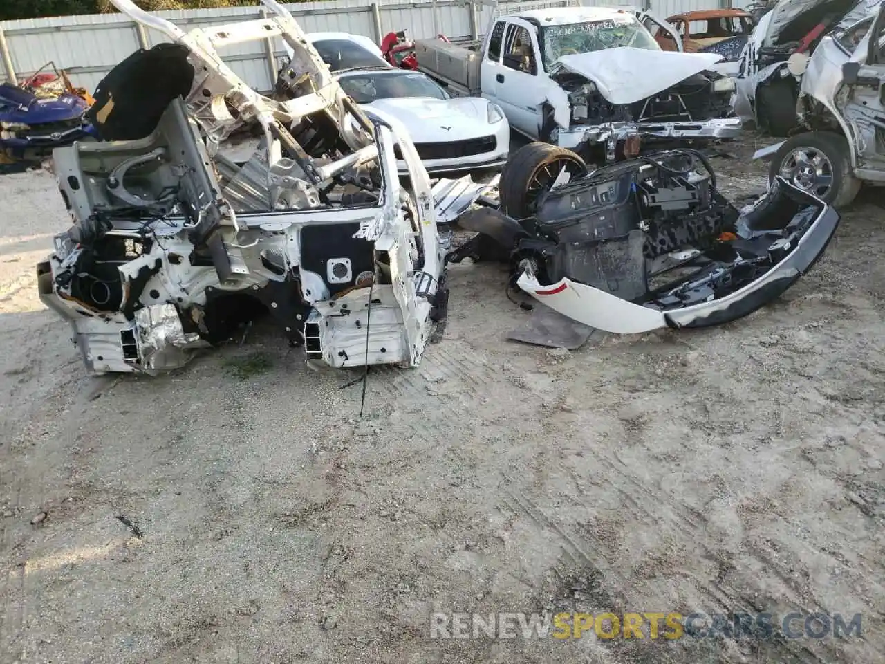 9 Photograph of a damaged car 3MW5R1J01M8B81358 BMW 3 SERIES 2021