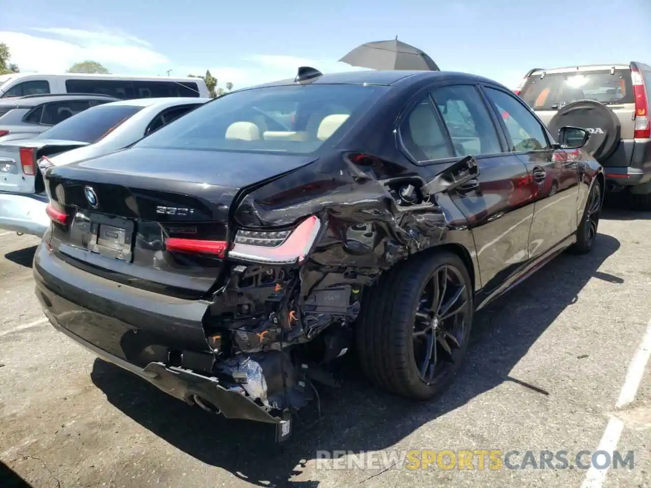 4 Photograph of a damaged car 3MW5R1J01M8B82042 BMW 3 SERIES 2021