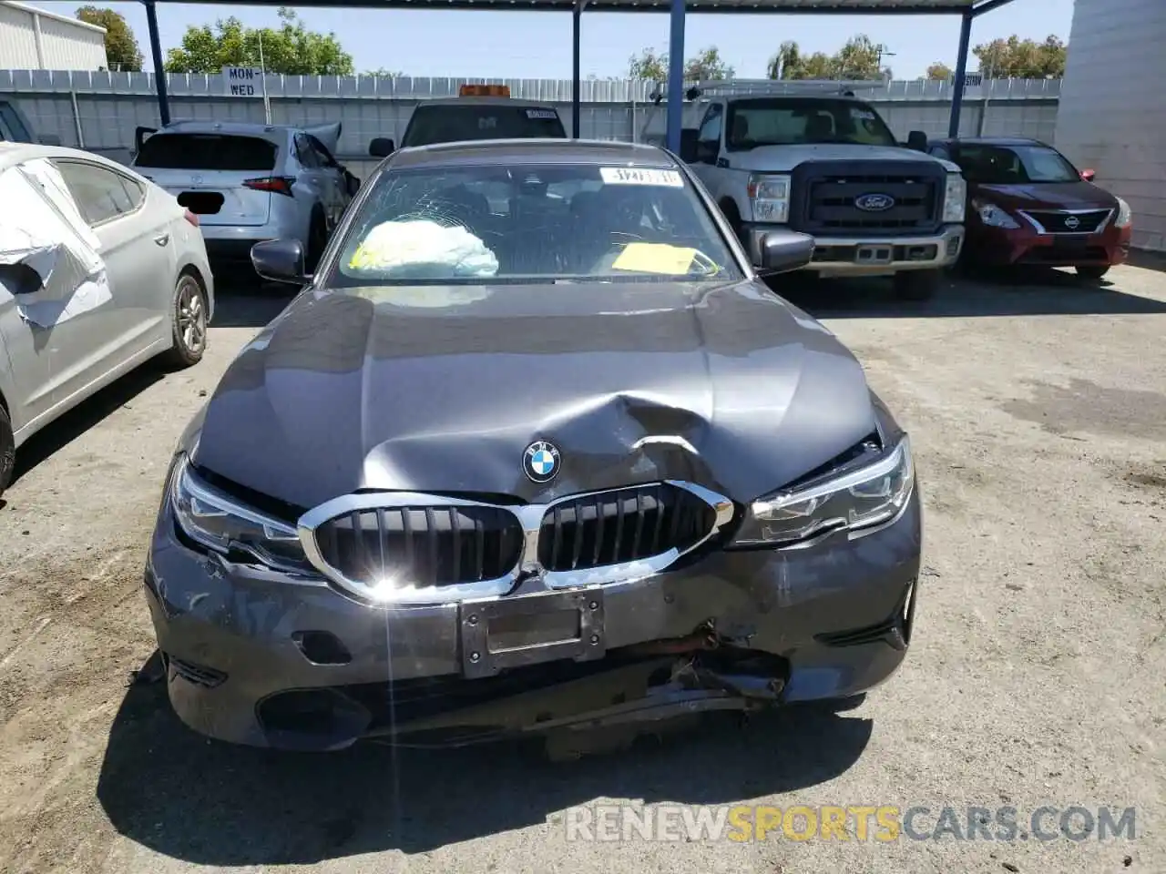 9 Photograph of a damaged car 3MW5R1J01M8B82560 BMW 3 SERIES 2021