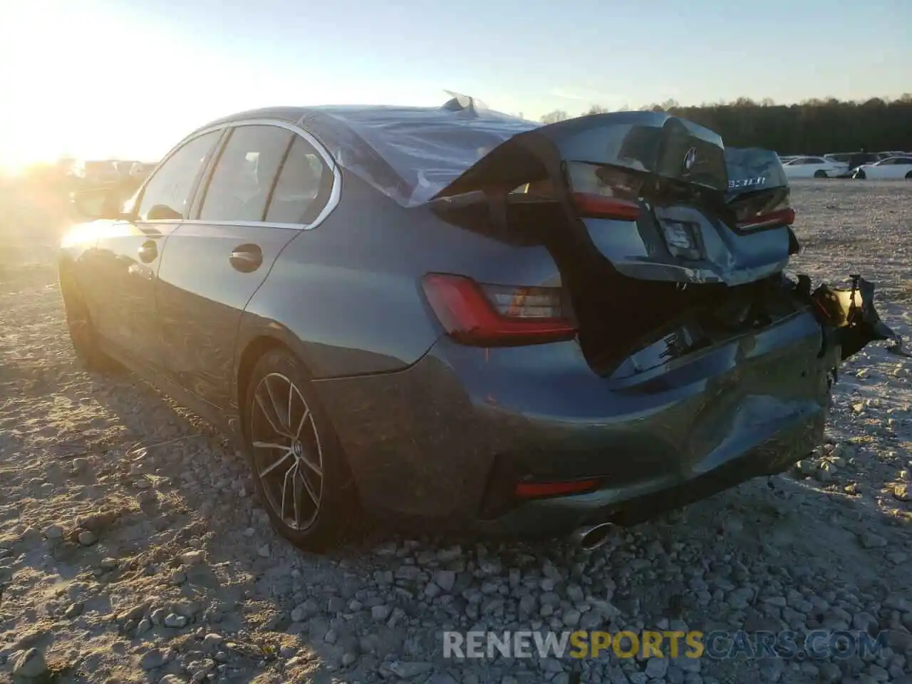 3 Photograph of a damaged car 3MW5R1J01M8B82607 BMW 3 SERIES 2021