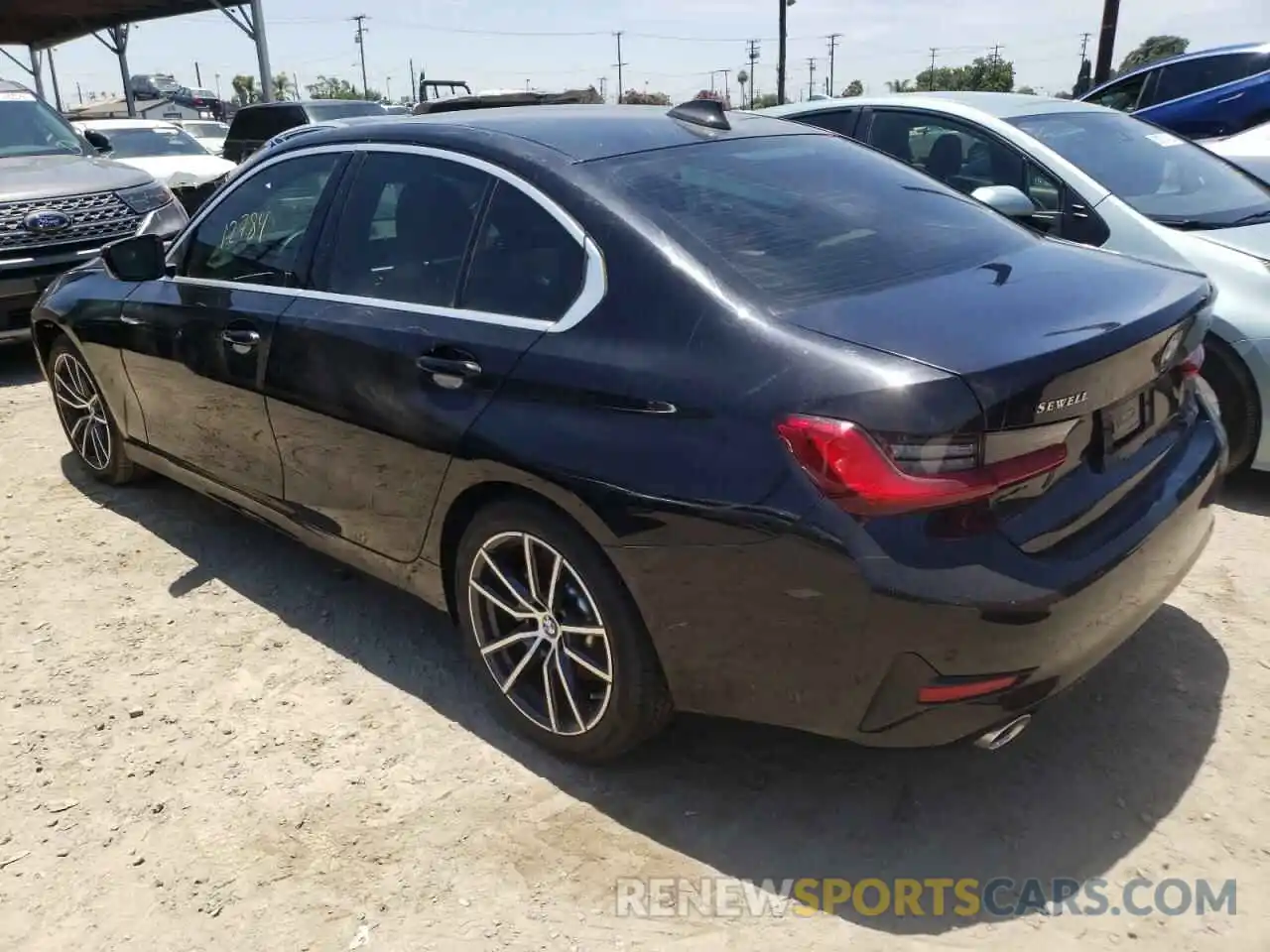 3 Photograph of a damaged car 3MW5R1J01M8B83739 BMW 3 SERIES 2021