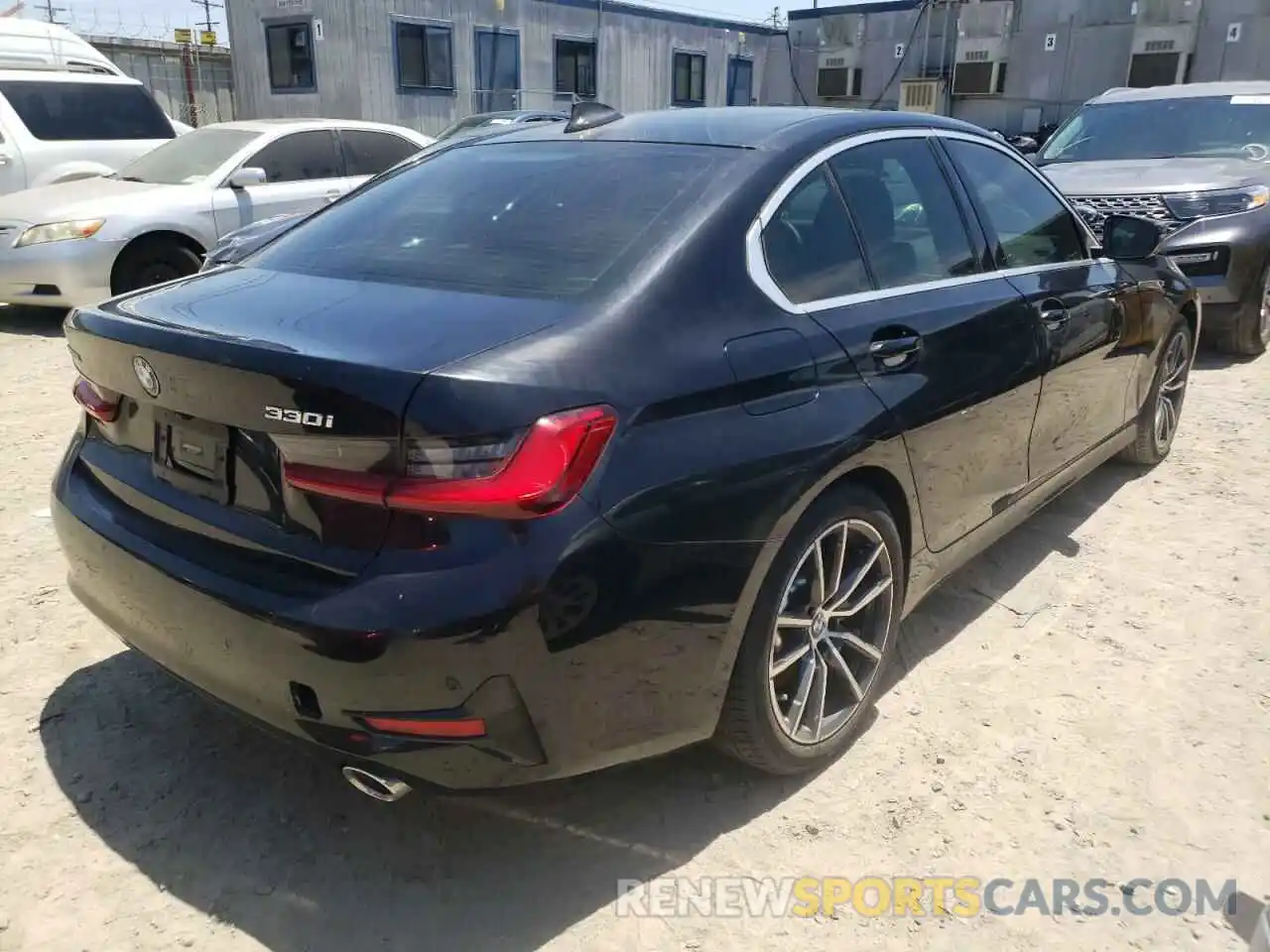 4 Фотография поврежденного автомобиля 3MW5R1J01M8B83739 BMW 3 SERIES 2021