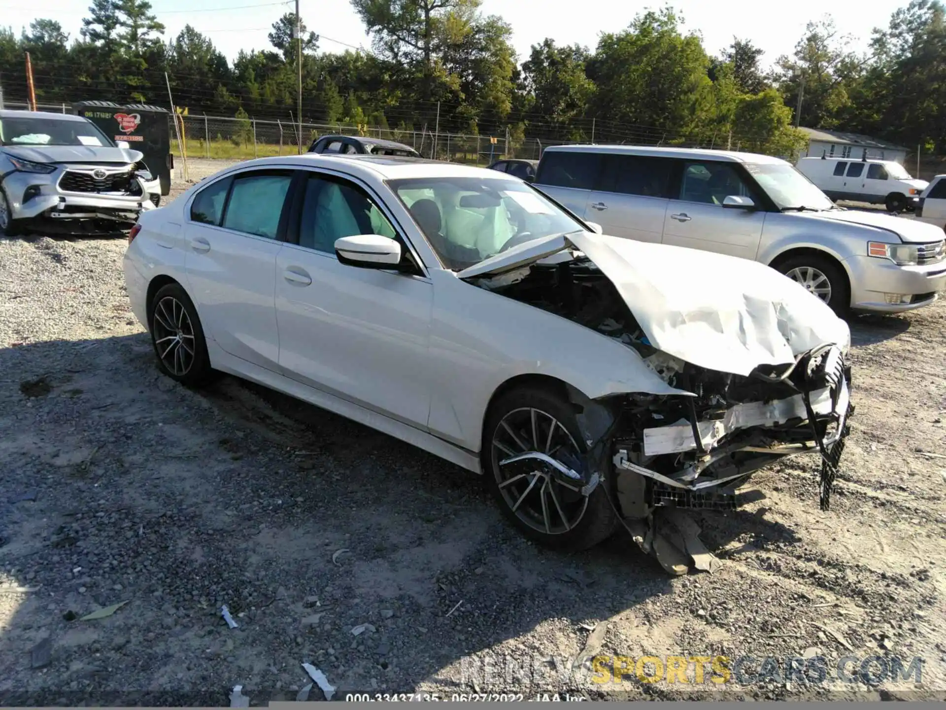 1 Photograph of a damaged car 3MW5R1J02M8B51690 BMW 3 SERIES 2021