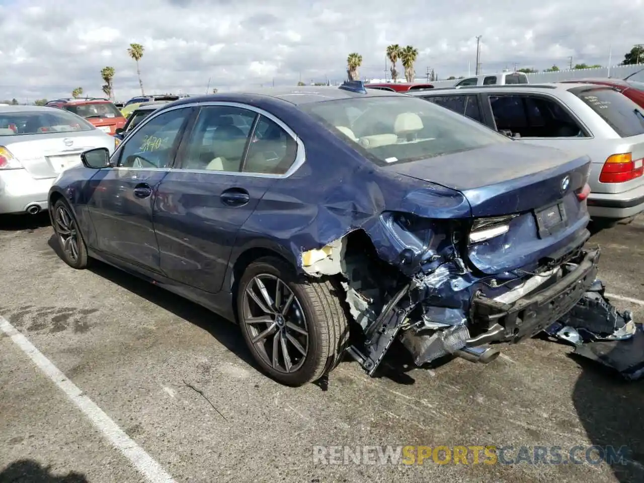 3 Photograph of a damaged car 3MW5R1J02M8B55920 BMW 3 SERIES 2021