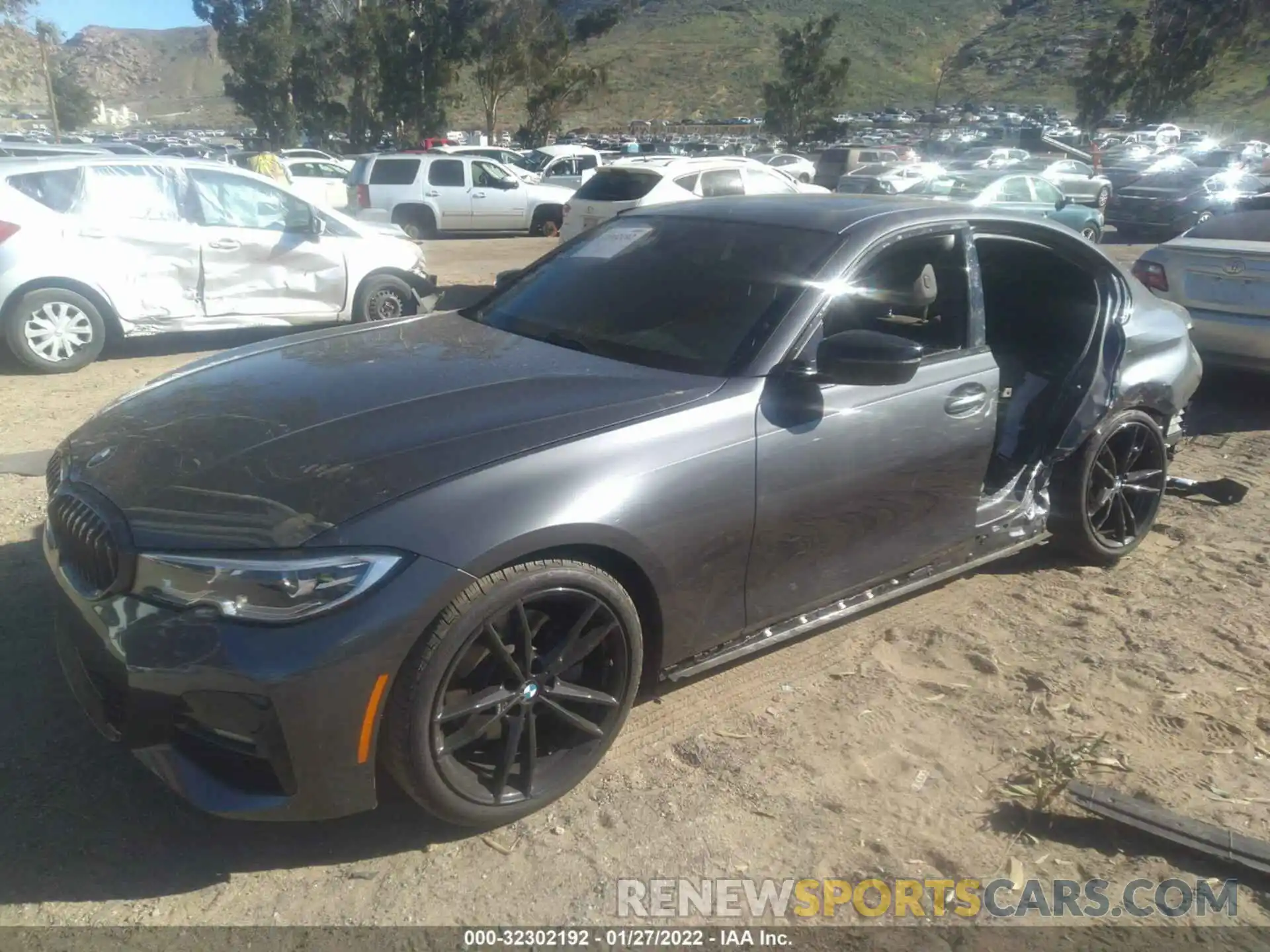 2 Photograph of a damaged car 3MW5R1J02M8C05344 BMW 3 SERIES 2021