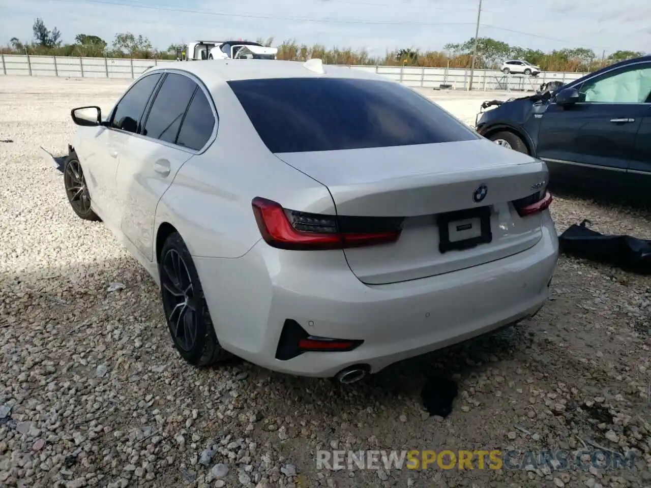 3 Photograph of a damaged car 3MW5R1J02M8C17803 BMW 3 SERIES 2021