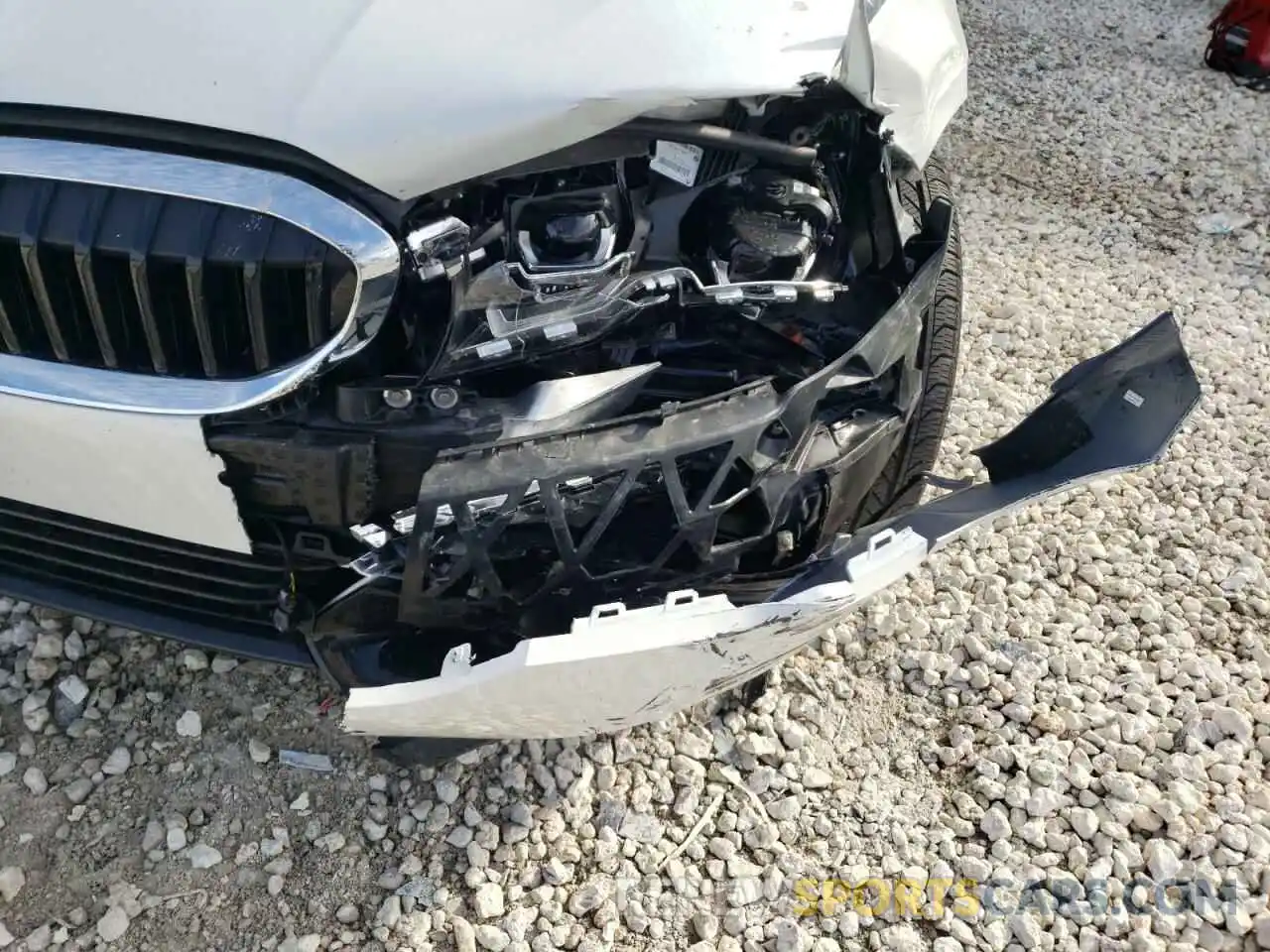 9 Photograph of a damaged car 3MW5R1J02M8C17803 BMW 3 SERIES 2021