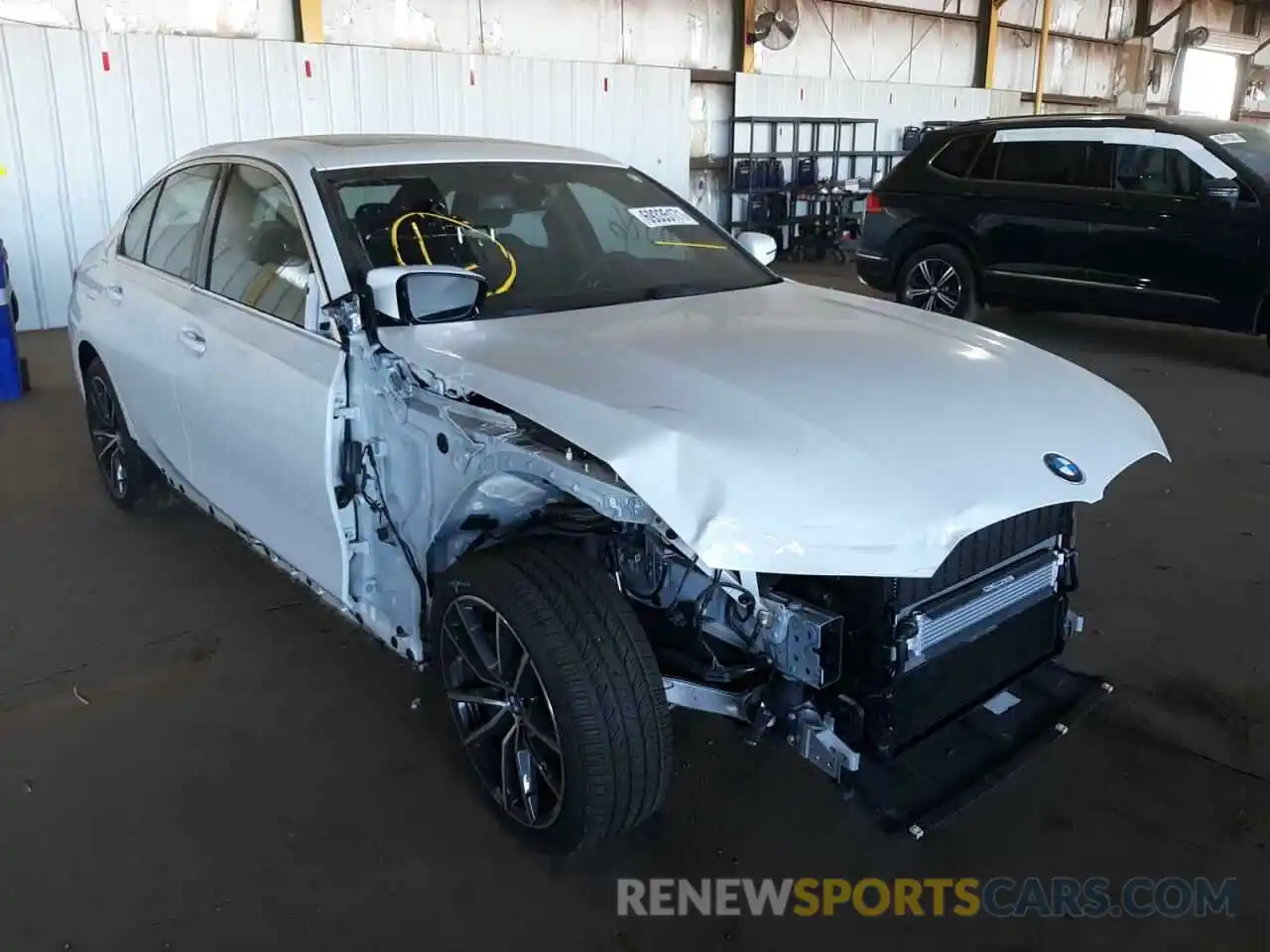 1 Photograph of a damaged car 3MW5R1J03M8B50435 BMW 3 SERIES 2021