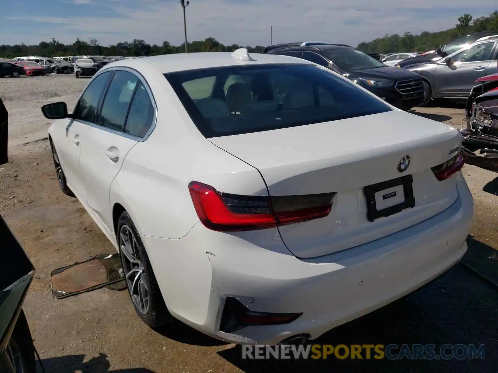 3 Photograph of a damaged car 3MW5R1J03M8B74248 BMW 3 SERIES 2021