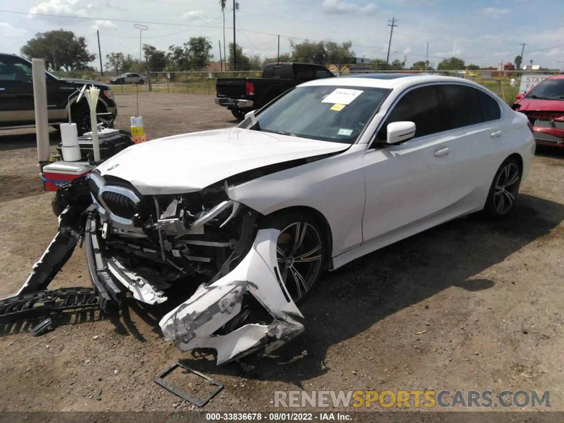 2 Photograph of a damaged car 3MW5R1J03M8B89316 BMW 3 SERIES 2021