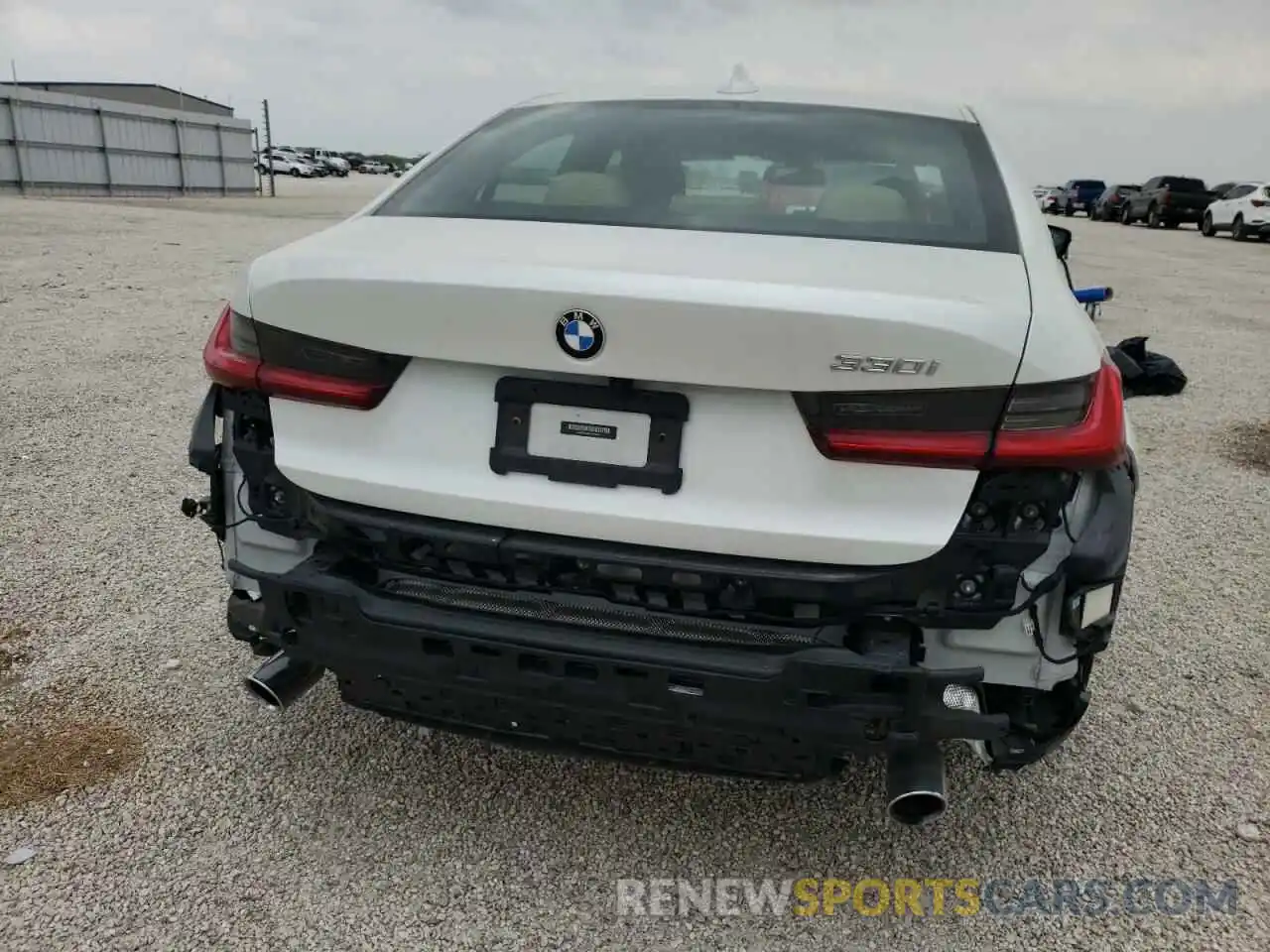 9 Photograph of a damaged car 3MW5R1J03M8C08091 BMW 3 SERIES 2021