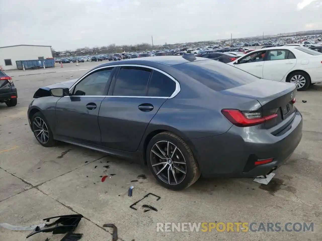 2 Photograph of a damaged car 3MW5R1J03M8C11556 BMW 3 SERIES 2021