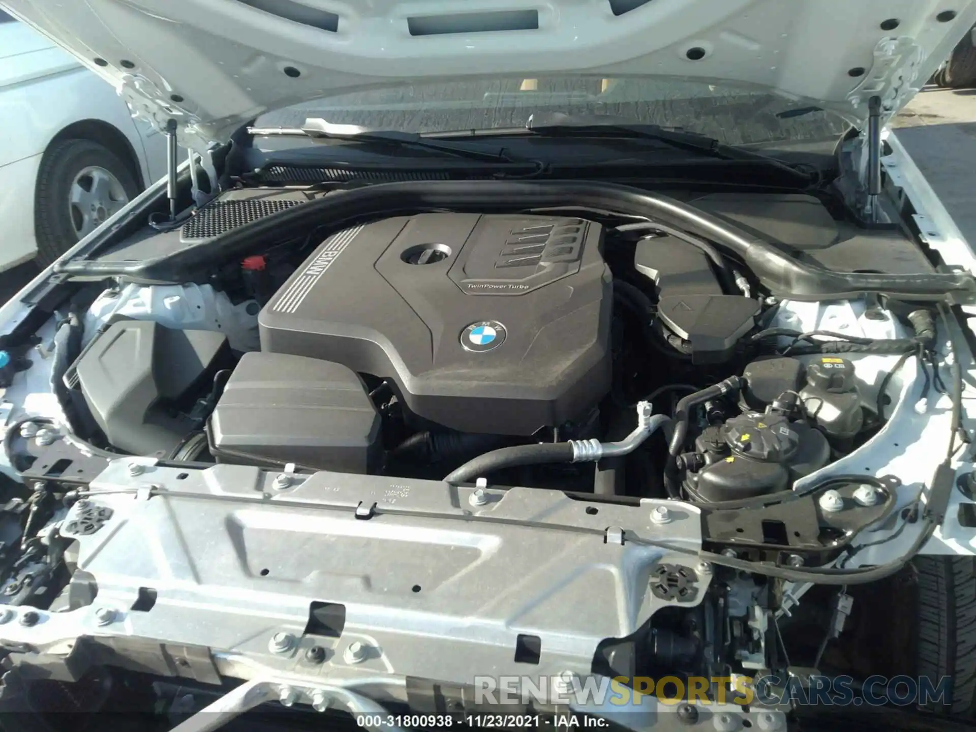 10 Фотография поврежденного автомобиля 3MW5R1J03M8C15655 BMW 3 SERIES 2021