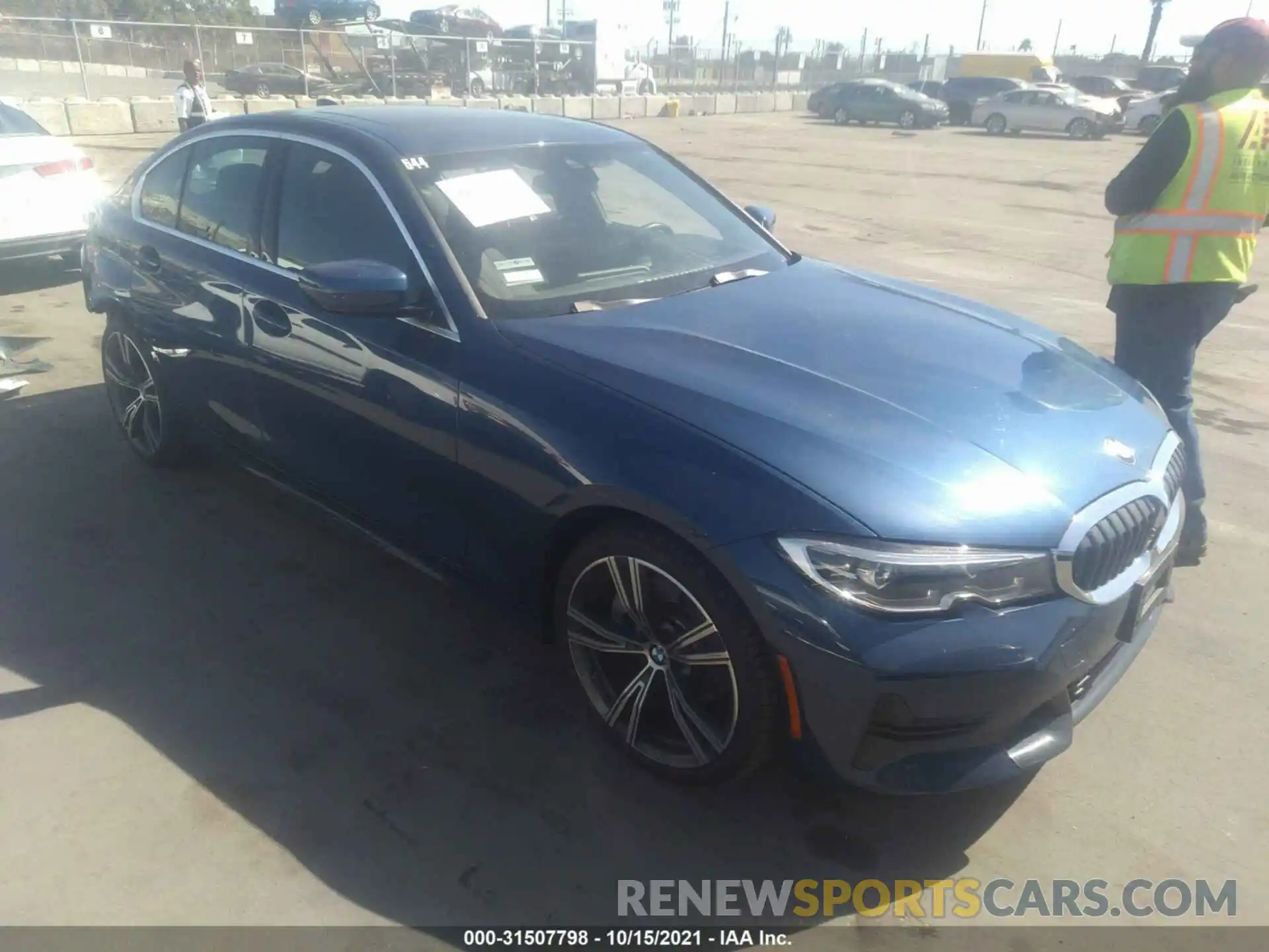 1 Photograph of a damaged car 3MW5R1J04M8B62156 BMW 3 SERIES 2021