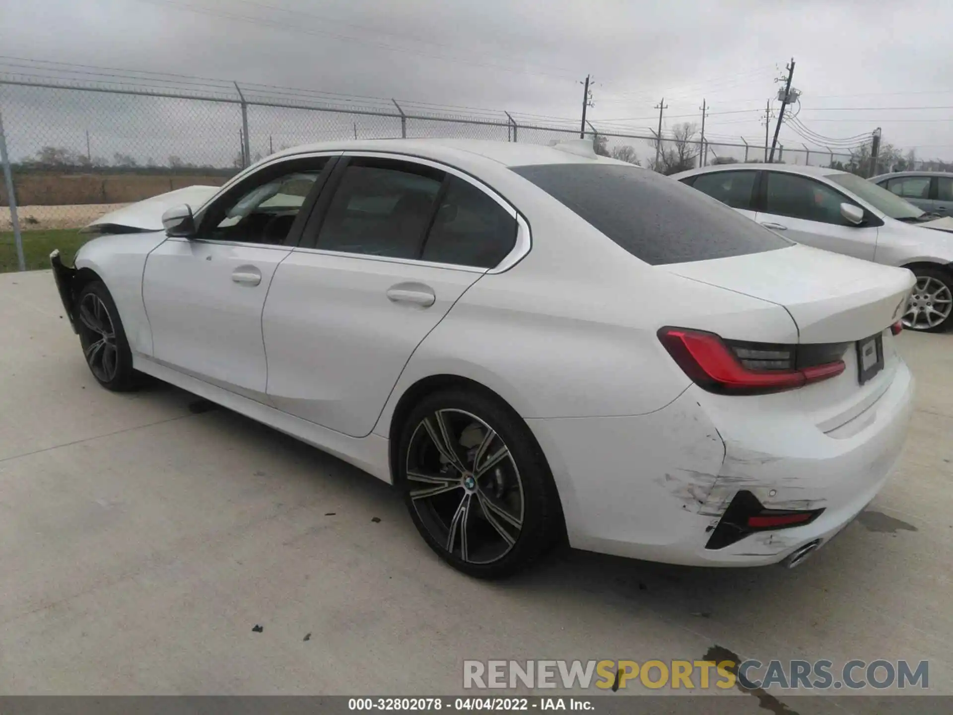 3 Photograph of a damaged car 3MW5R1J04M8B91916 BMW 3 SERIES 2021