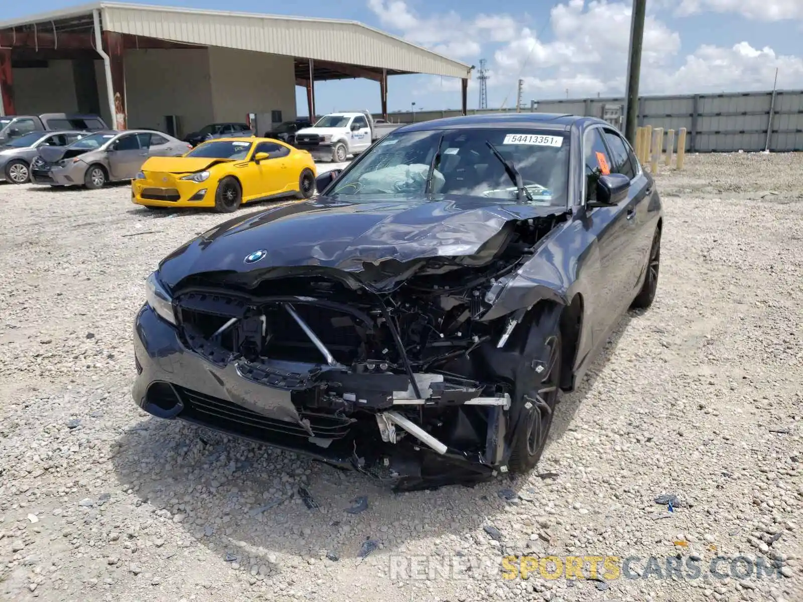 9 Photograph of a damaged car 3MW5R1J04M8B94010 BMW 3 SERIES 2021