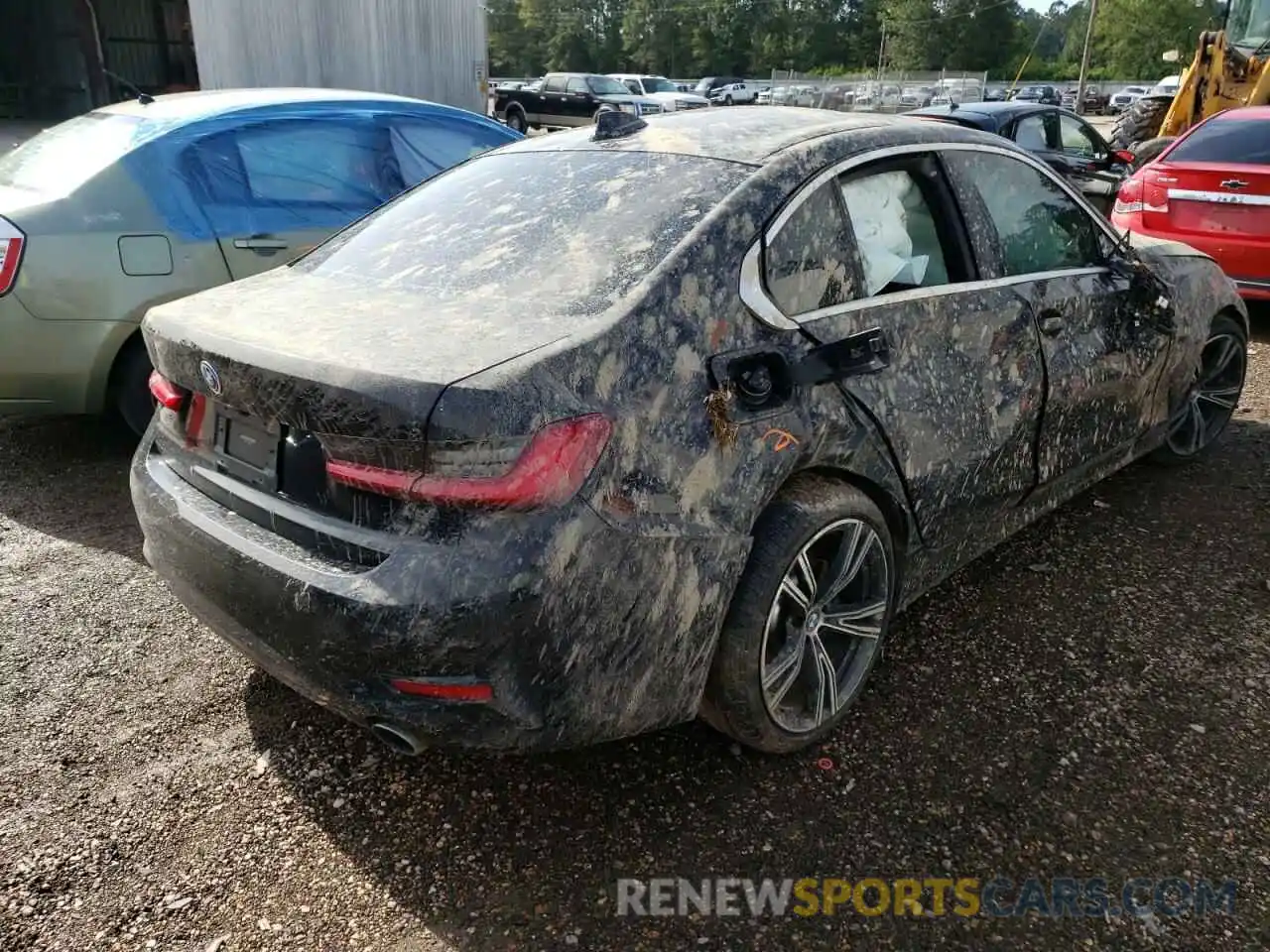 4 Photograph of a damaged car 3MW5R1J04M8B98882 BMW 3 SERIES 2021