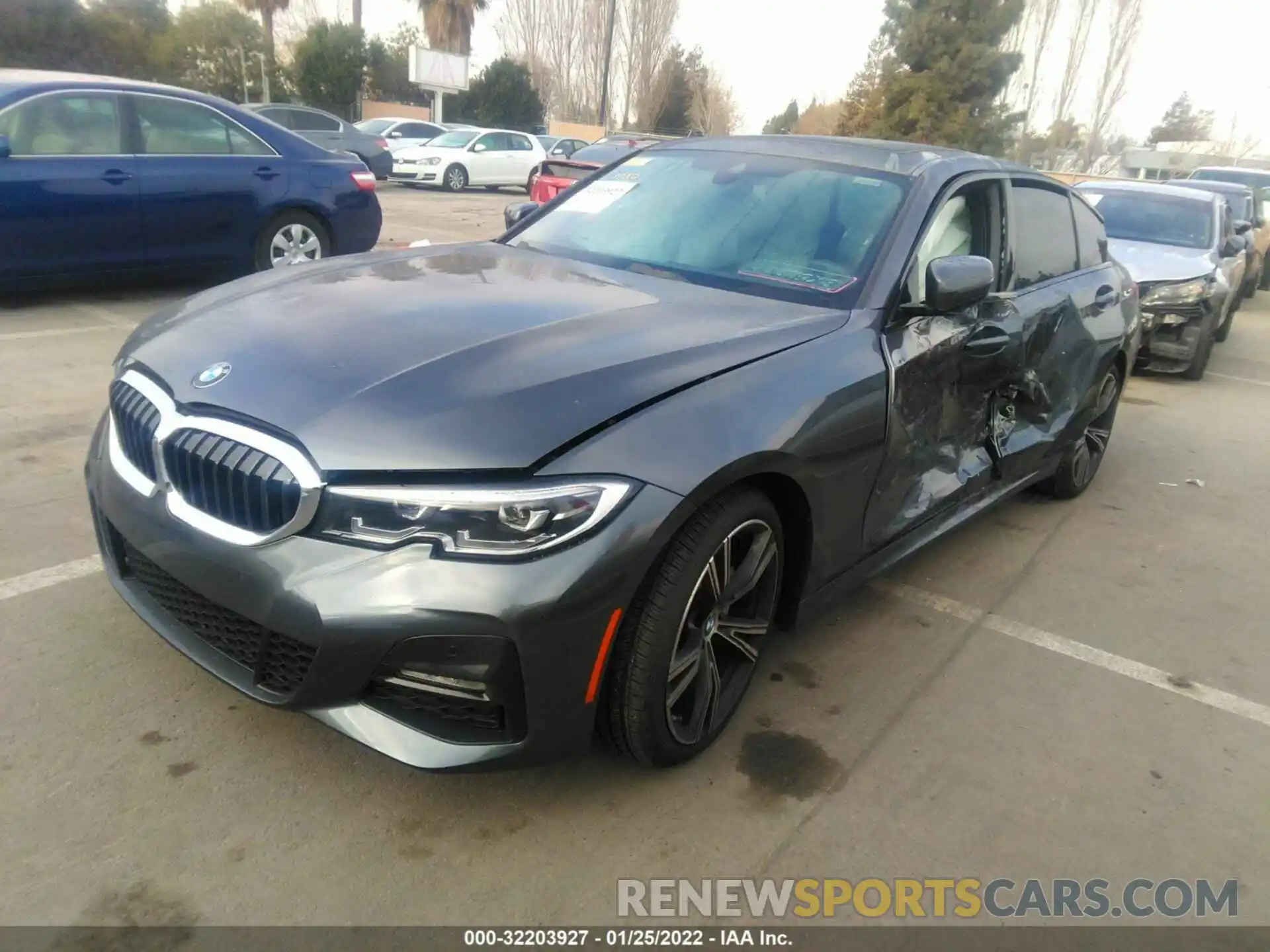 2 Photograph of a damaged car 3MW5R1J04M8C10321 BMW 3 SERIES 2021