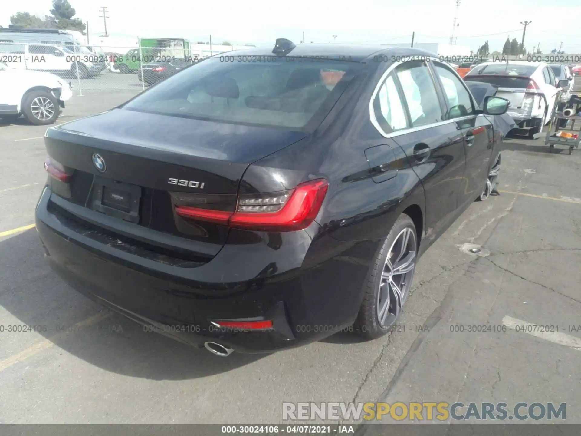 4 Photograph of a damaged car 3MW5R1J05M8B50209 BMW 3 SERIES 2021