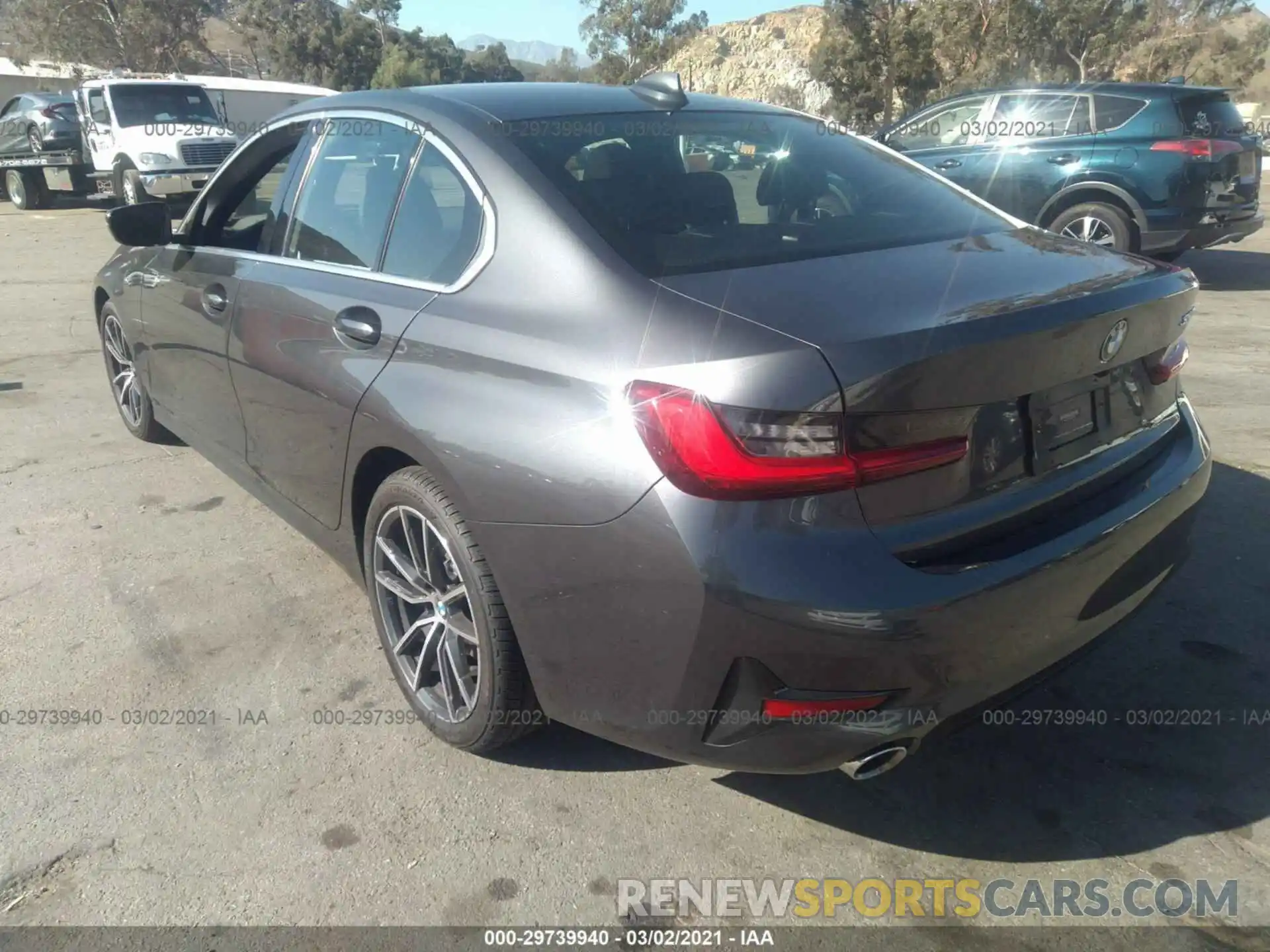 3 Photograph of a damaged car 3MW5R1J05M8B63798 BMW 3 SERIES 2021