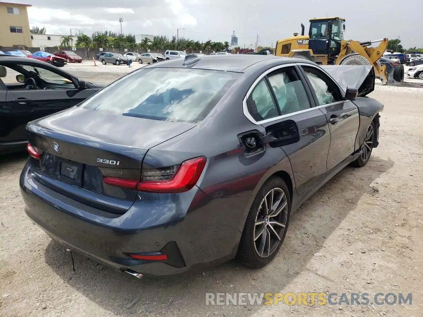 4 Photograph of a damaged car 3MW5R1J05M8B81363 BMW 3 SERIES 2021