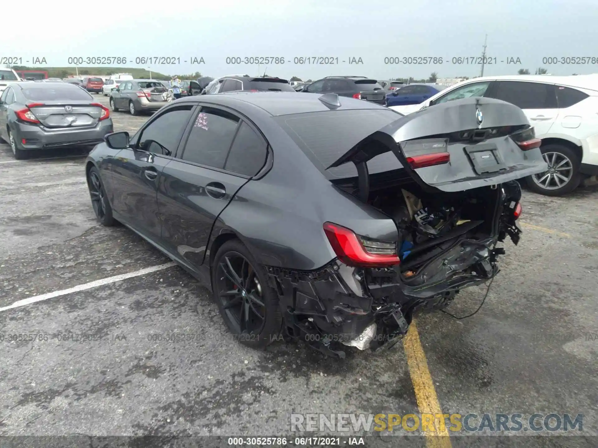 3 Photograph of a damaged car 3MW5R1J05M8B81458 BMW 3 SERIES 2021