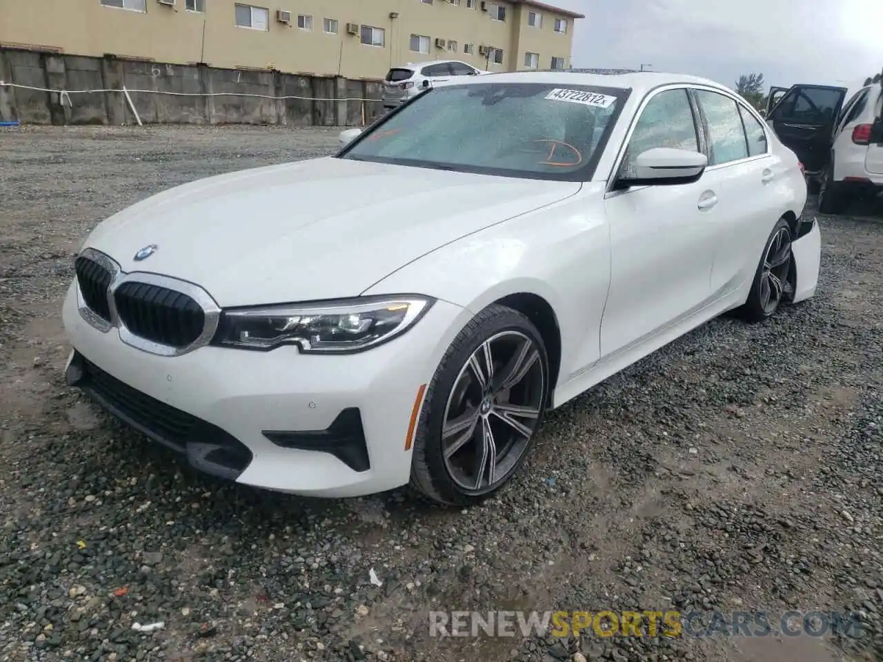 2 Фотография поврежденного автомобиля 3MW5R1J05M8B85607 BMW 3 SERIES 2021