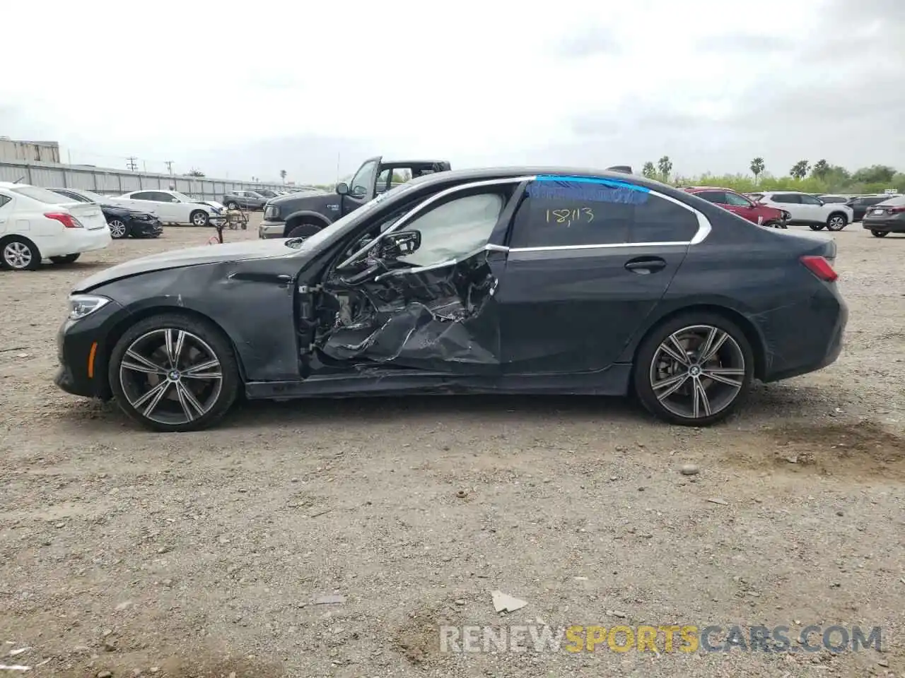 9 Photograph of a damaged car 3MW5R1J05M8B91066 BMW 3 SERIES 2021