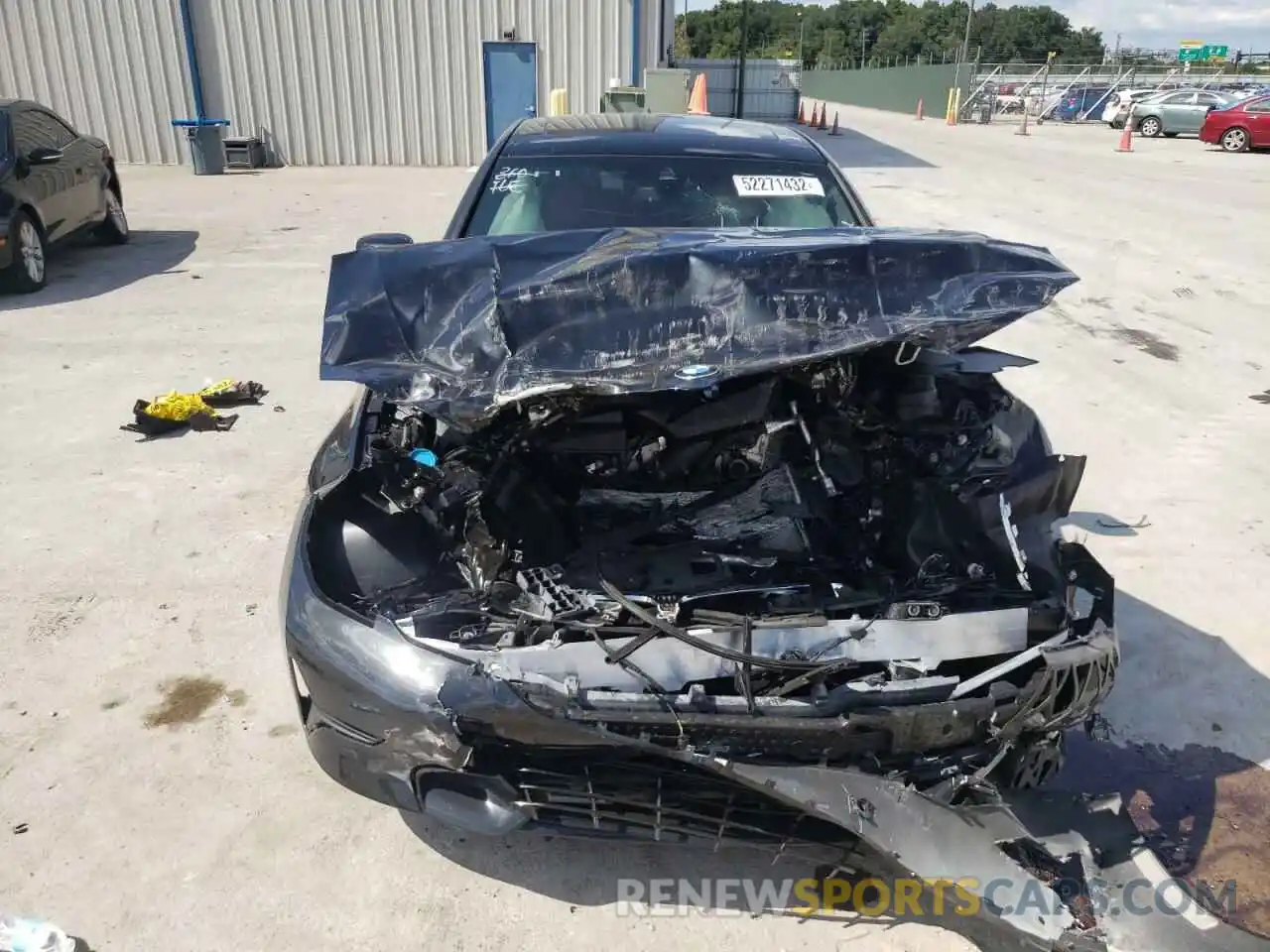 9 Photograph of a damaged car 3MW5R1J05M8C00834 BMW 3 SERIES 2021