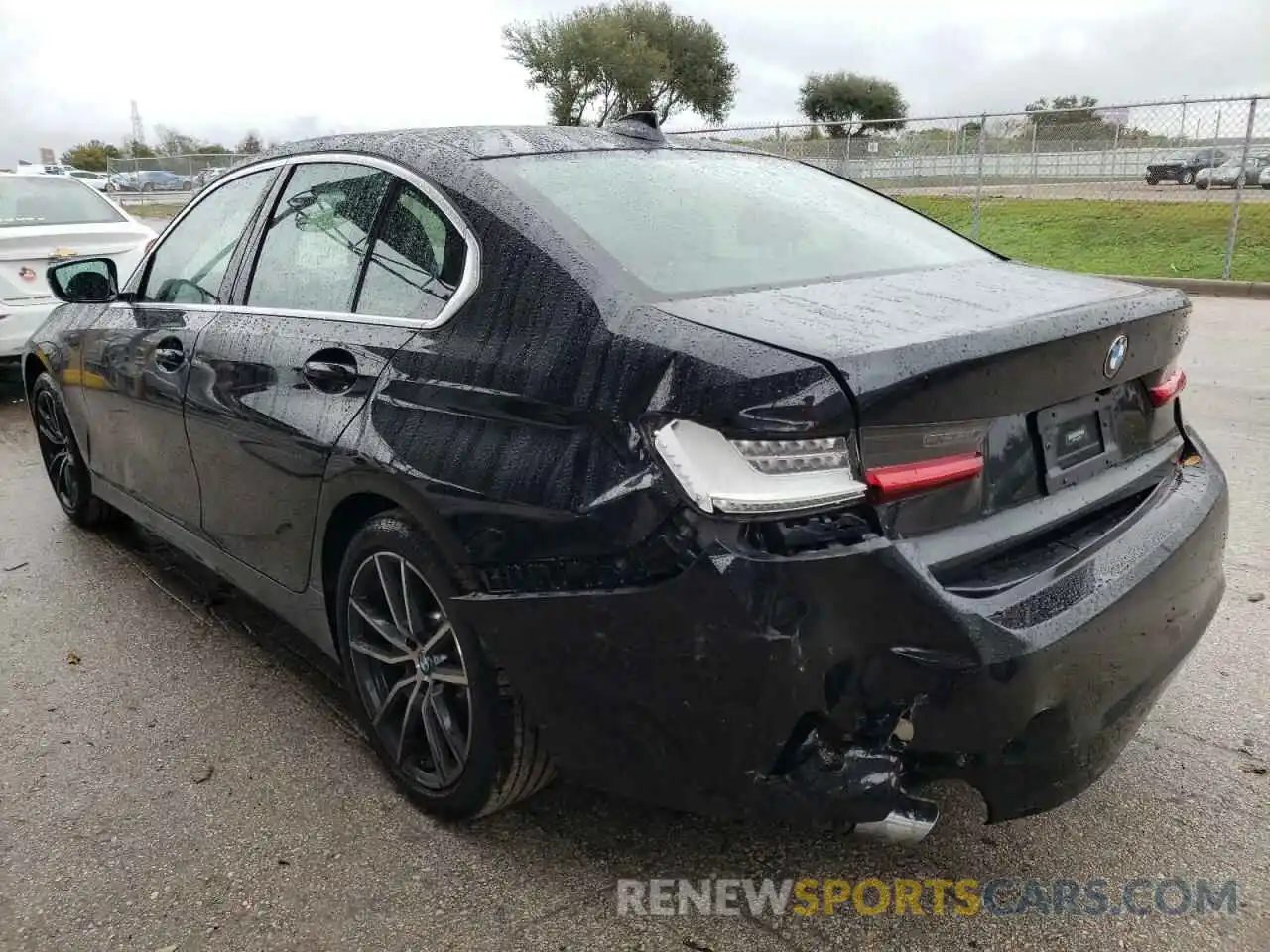 3 Photograph of a damaged car 3MW5R1J05M8C07847 BMW 3 SERIES 2021