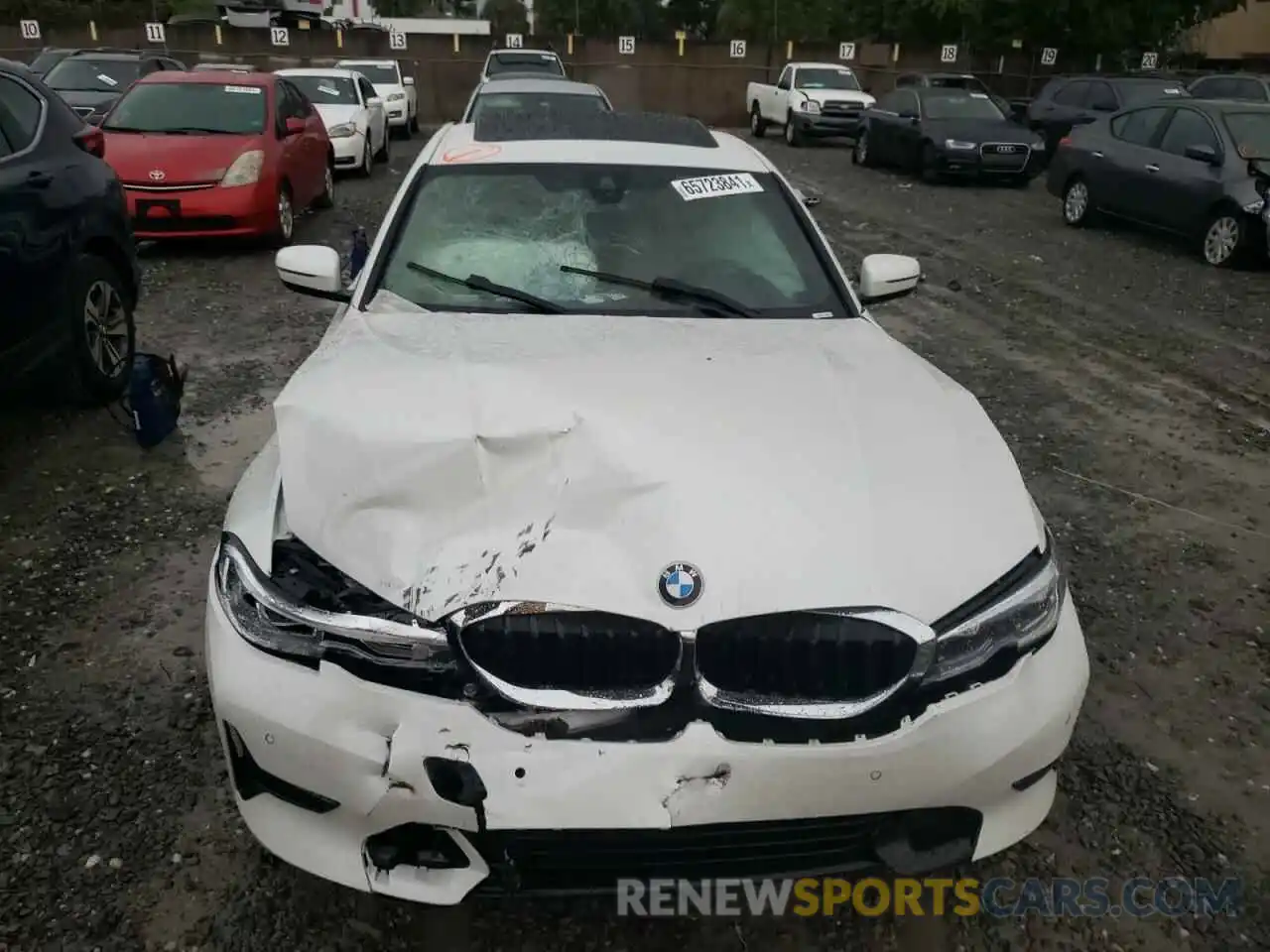 9 Photograph of a damaged car 3MW5R1J05M8C11493 BMW 3 SERIES 2021