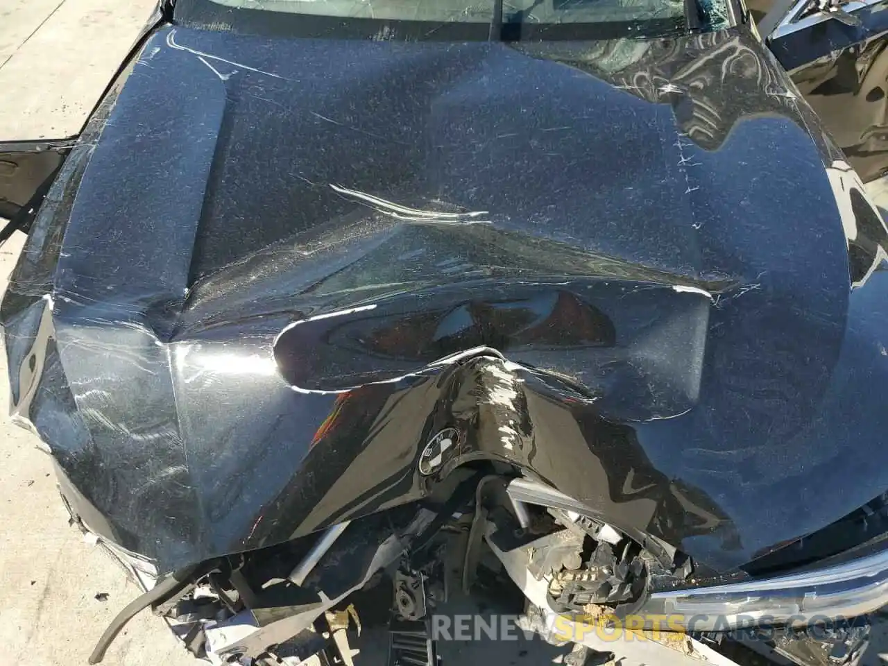 11 Фотография поврежденного автомобиля 3MW5R1J06M8B62630 BMW 3 SERIES 2021