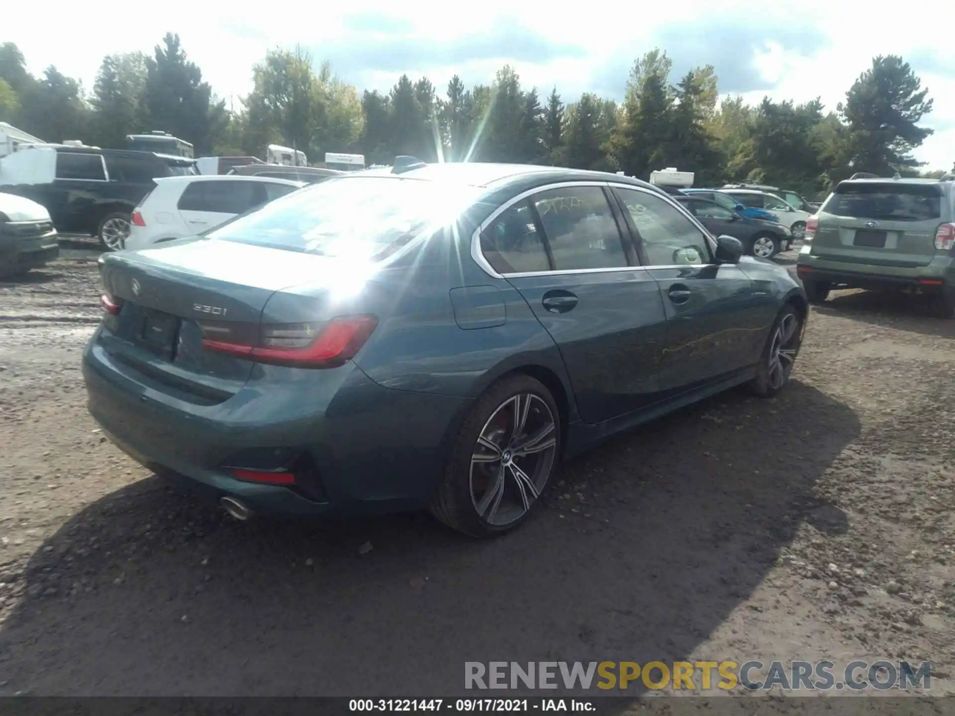 4 Photograph of a damaged car 3MW5R1J06M8B69495 BMW 3 SERIES 2021