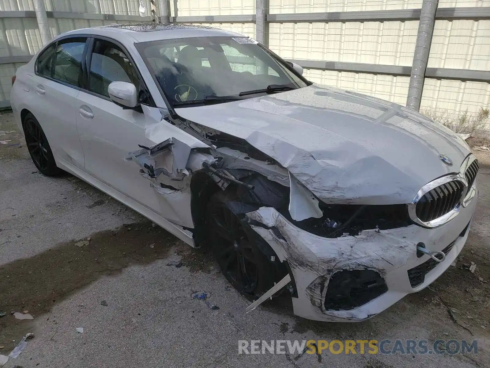 1 Photograph of a damaged car 3MW5R1J06M8B81095 BMW 3 SERIES 2021