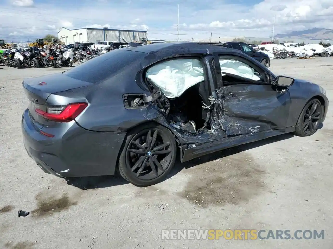 3 Photograph of a damaged car 3MW5R1J06M8B82022 BMW 3 SERIES 2021