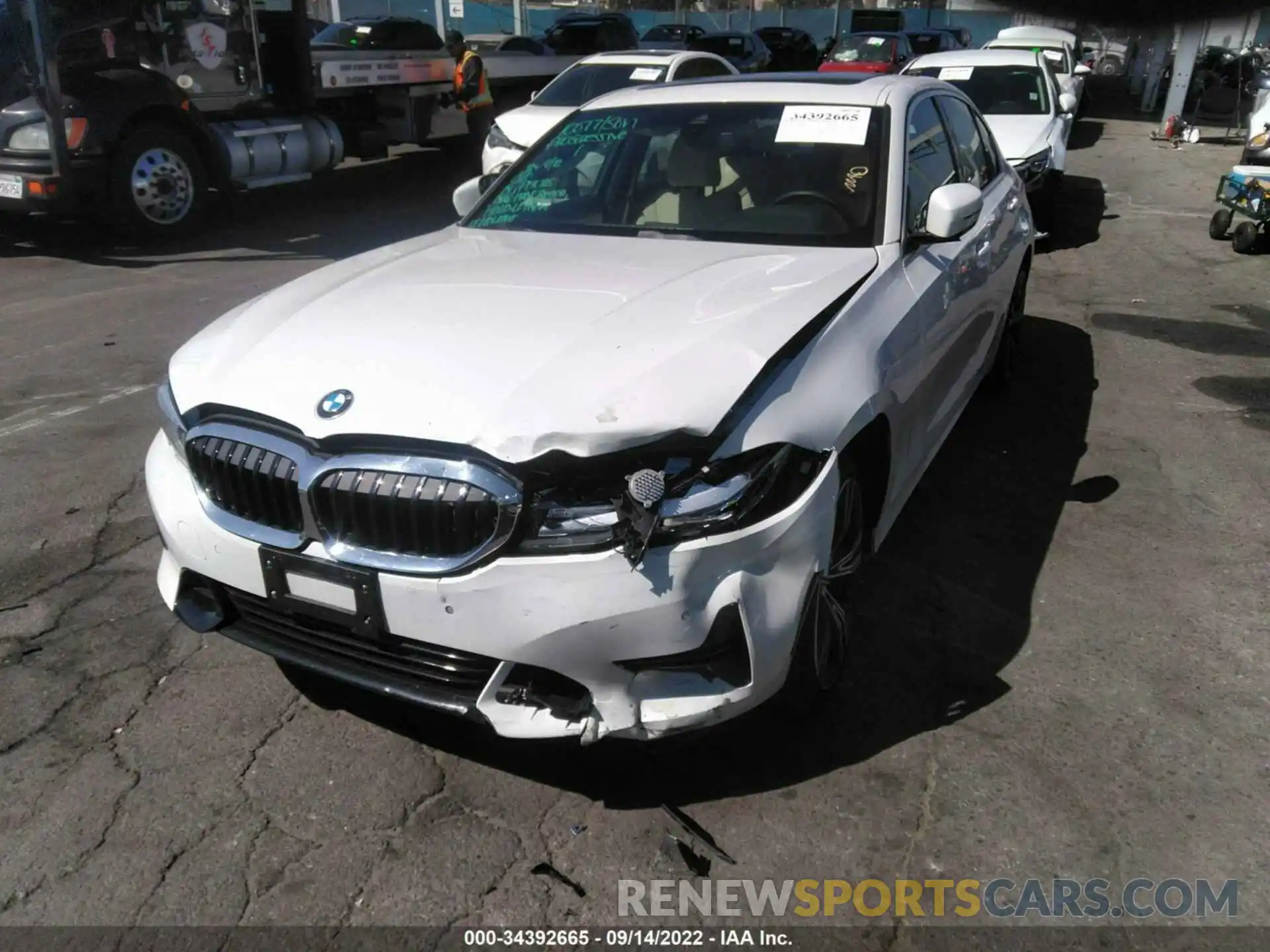 6 Photograph of a damaged car 3MW5R1J06M8C13897 BMW 3 SERIES 2021